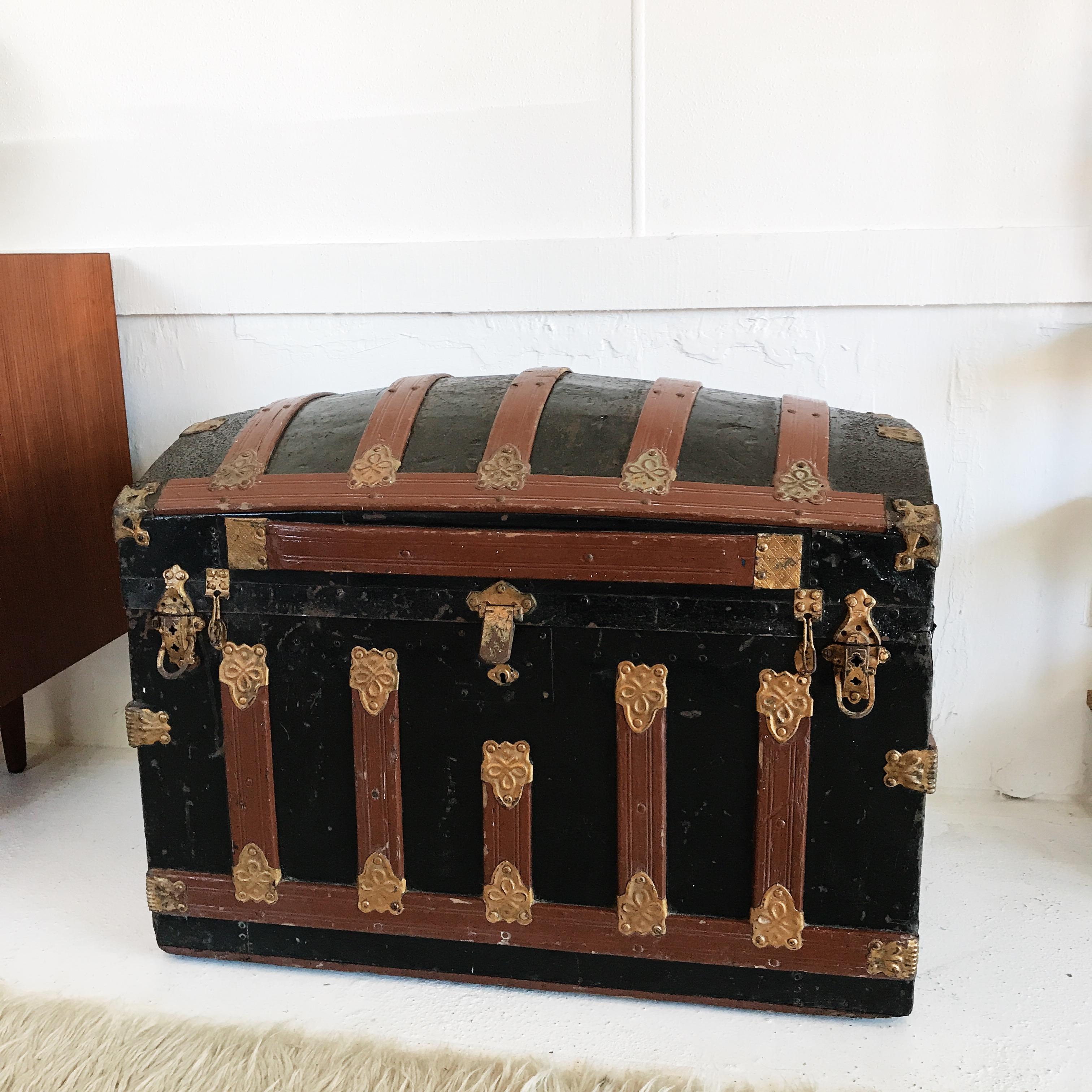 Gauchely hand painted and splendidly patinated, pirate style, arch-lidded continental chest. Features 