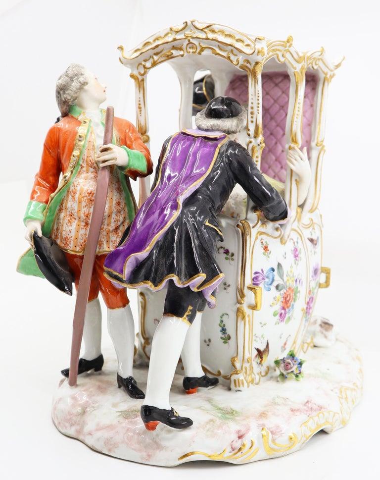 Hand Painted Porcelain, 2 Valets and a Couple, 19th Century, Vienna, Austria In Good Condition For Sale In Lantau, HK