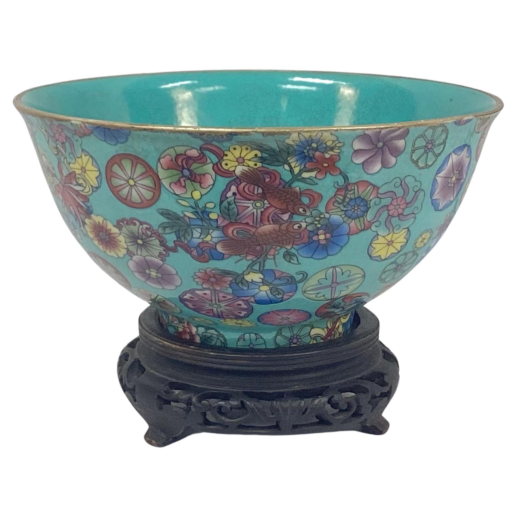 Hand-Painted Porcelain Chinese Famille Rose Bowl With Stand For Sale