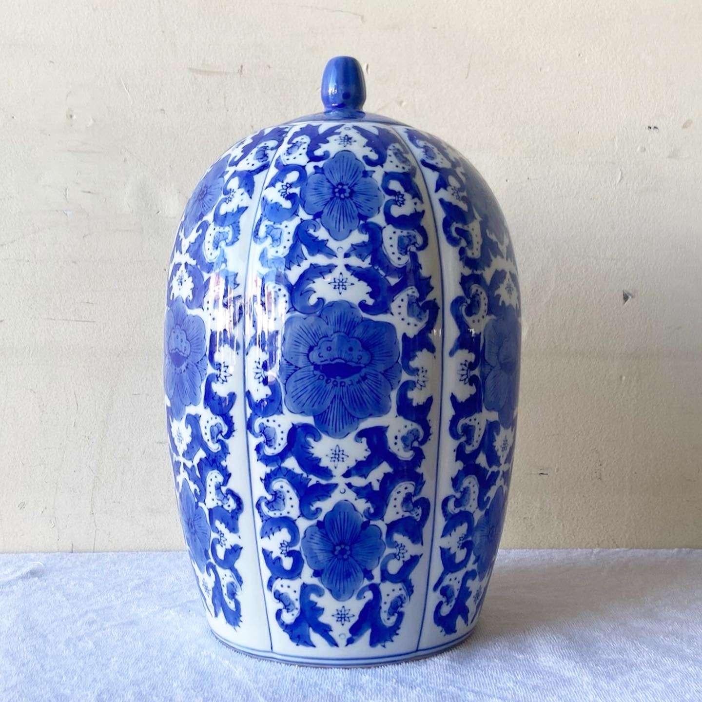 Chinese Export Hand Painted Porcelain Chinese Ginger Vase For Sale