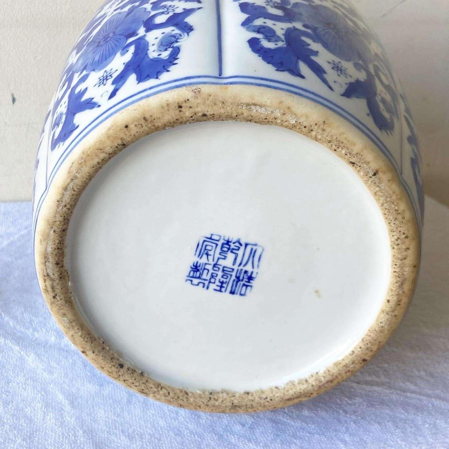Chinesische handbemalte Ingwervase aus Porzellan im Angebot 2