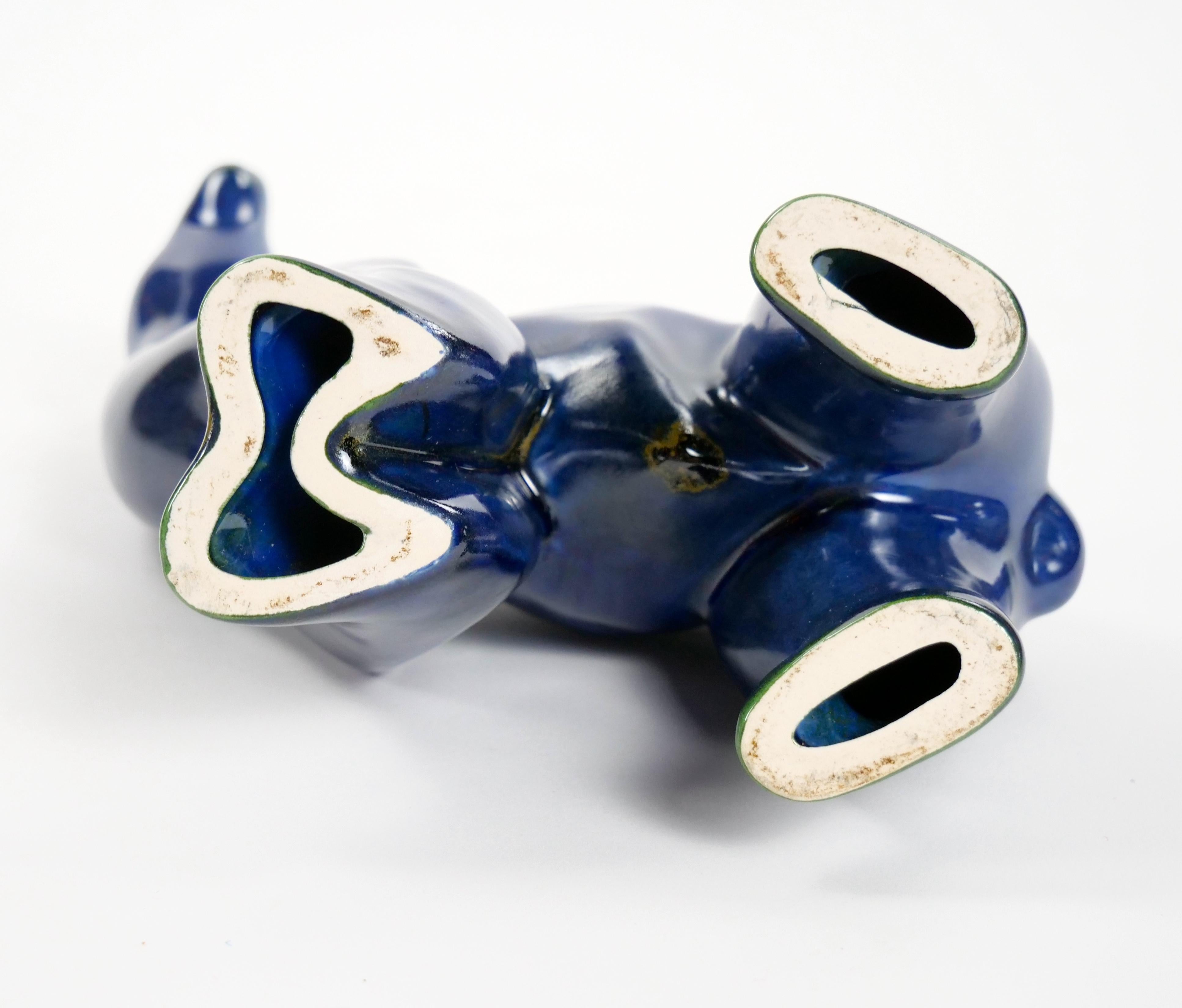 Porcelana Pintada a Mano / Escultura Decorativa Iridiscente Azul Cobalto y Verdoso en venta 4