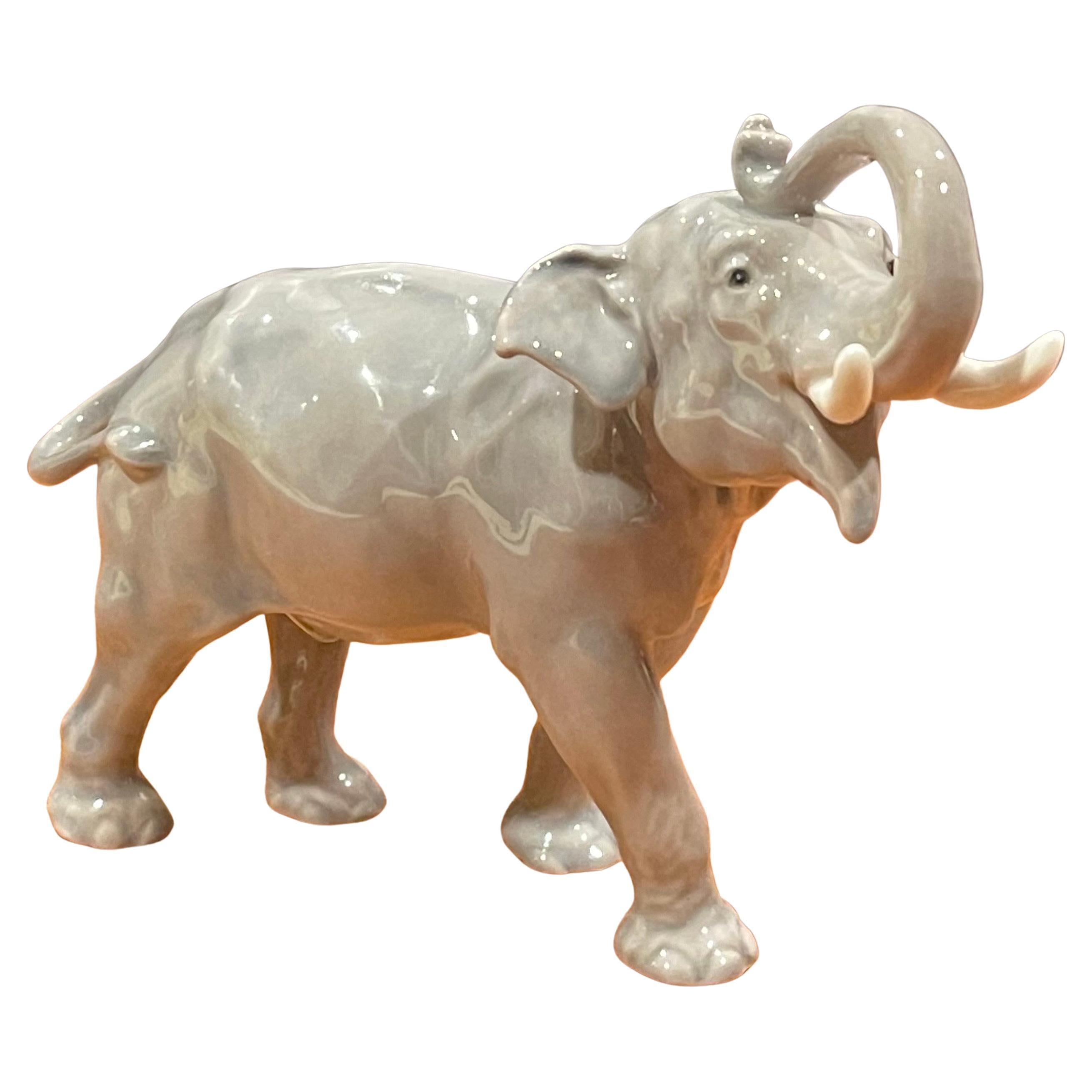 Handbemalte Elefanten-Skulptur aus Porzellan von Bing & Grondahl