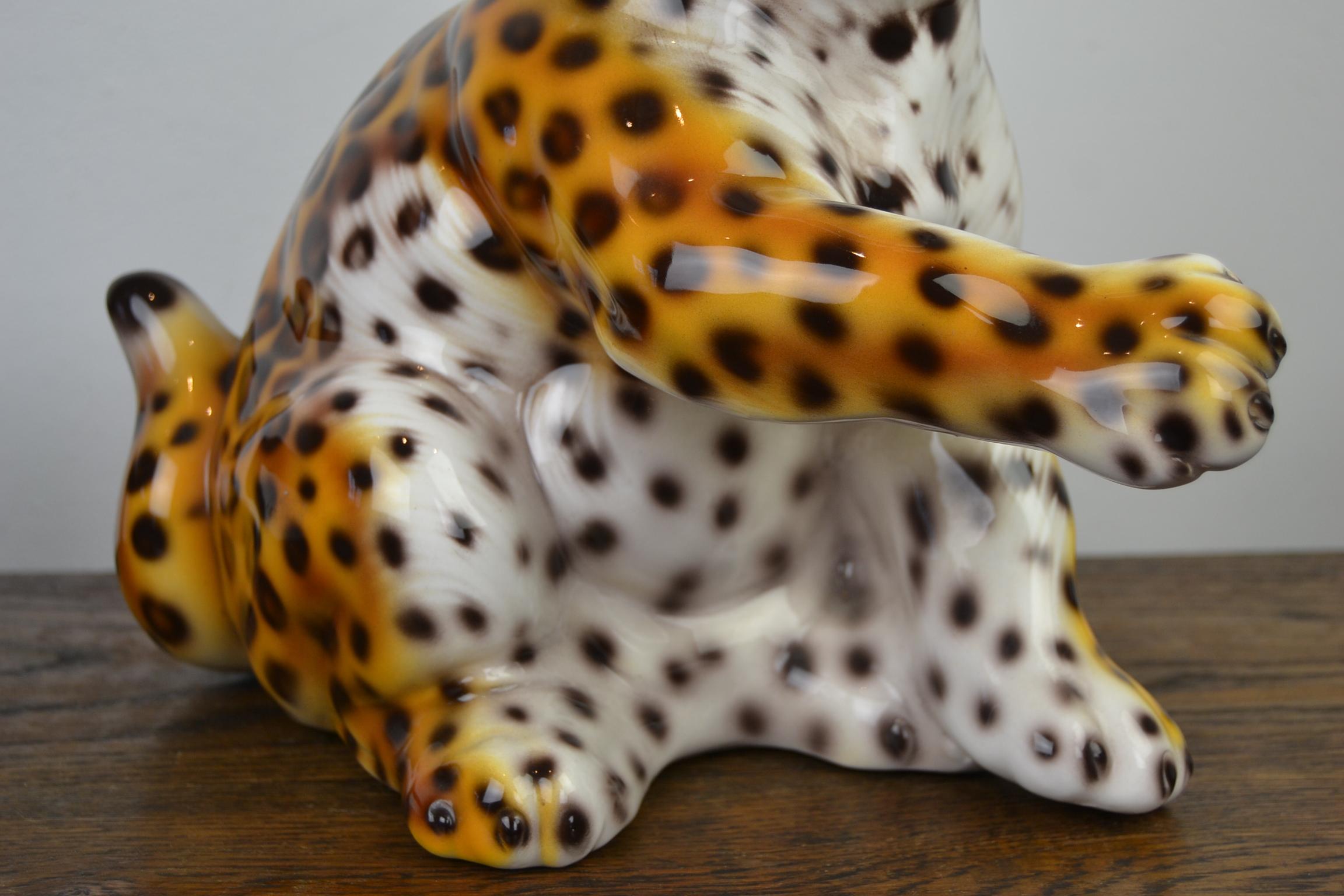 Hand Painted Porcelain Italian Leopard Sculpture , 1970s 1