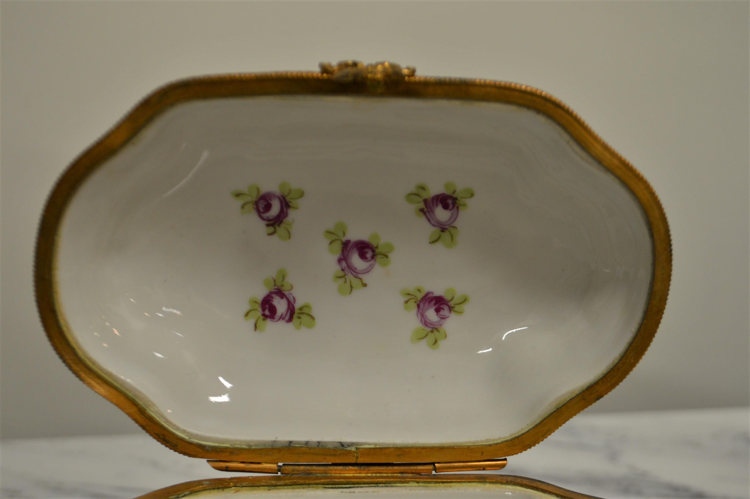 20th Century Hand Painted Porcelain Jewelry Box Made in France for Saks NY in 1907 For Sale