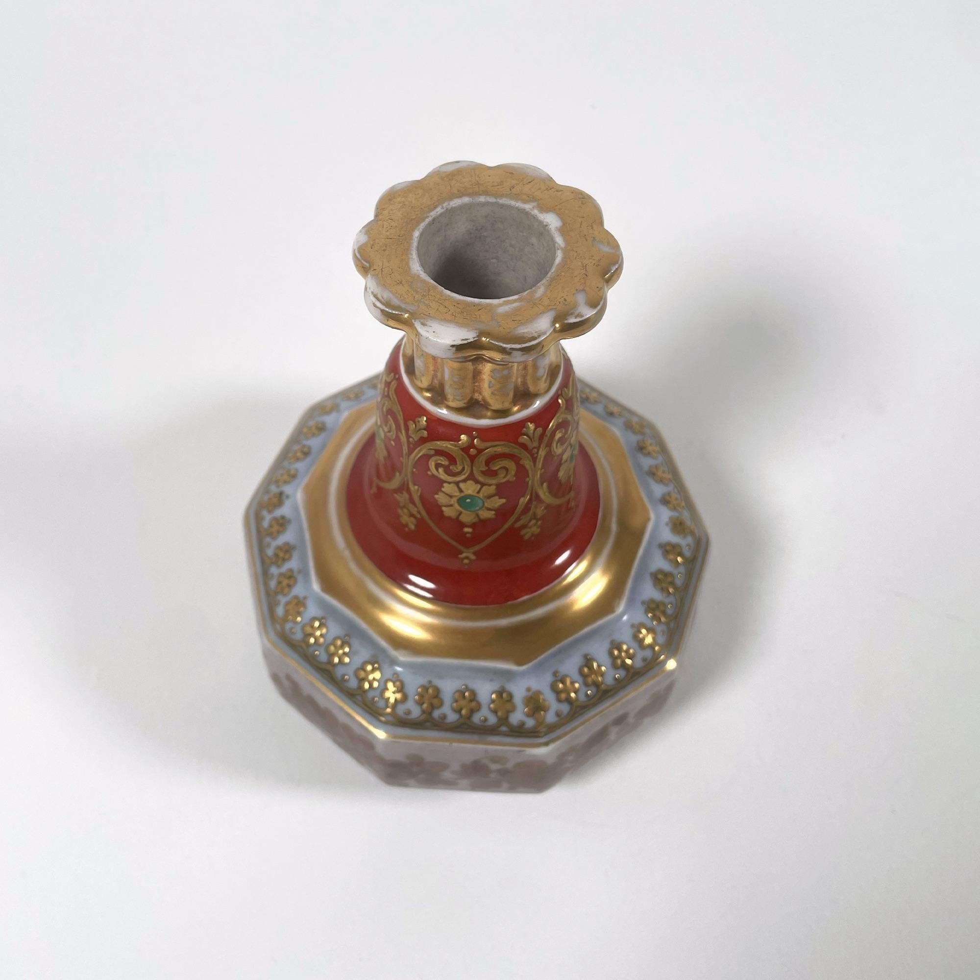 Cruche à huile en porcelaine peinte à la main avec dorure délicate, années 1950 Design/One Excellent état - En vente à PARIS, FR