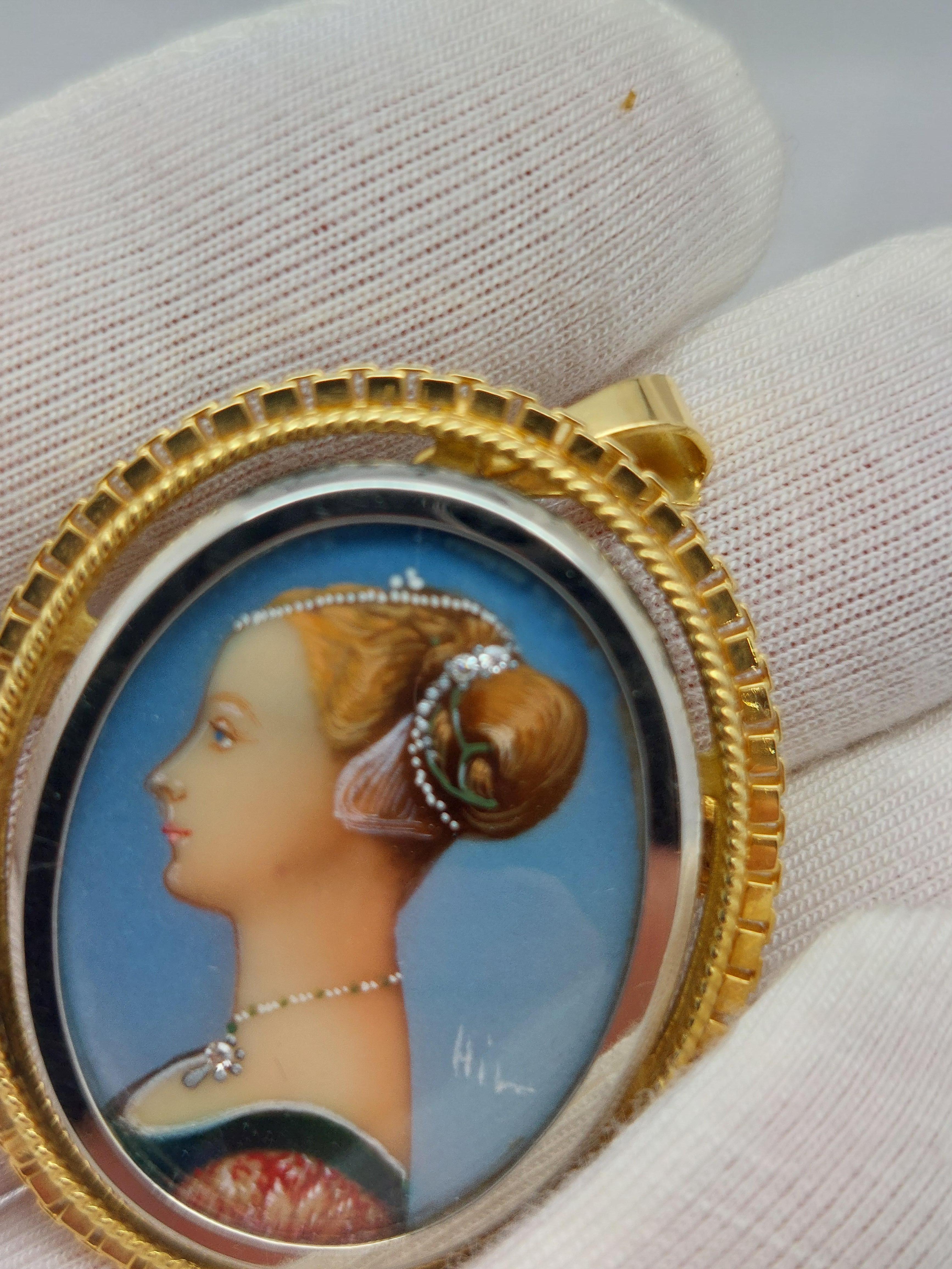 Alfiler/Colgante de Porcelana Pintada a Mano en Oro Amarillo de 18 Kilates con Diamante Artesano en venta
