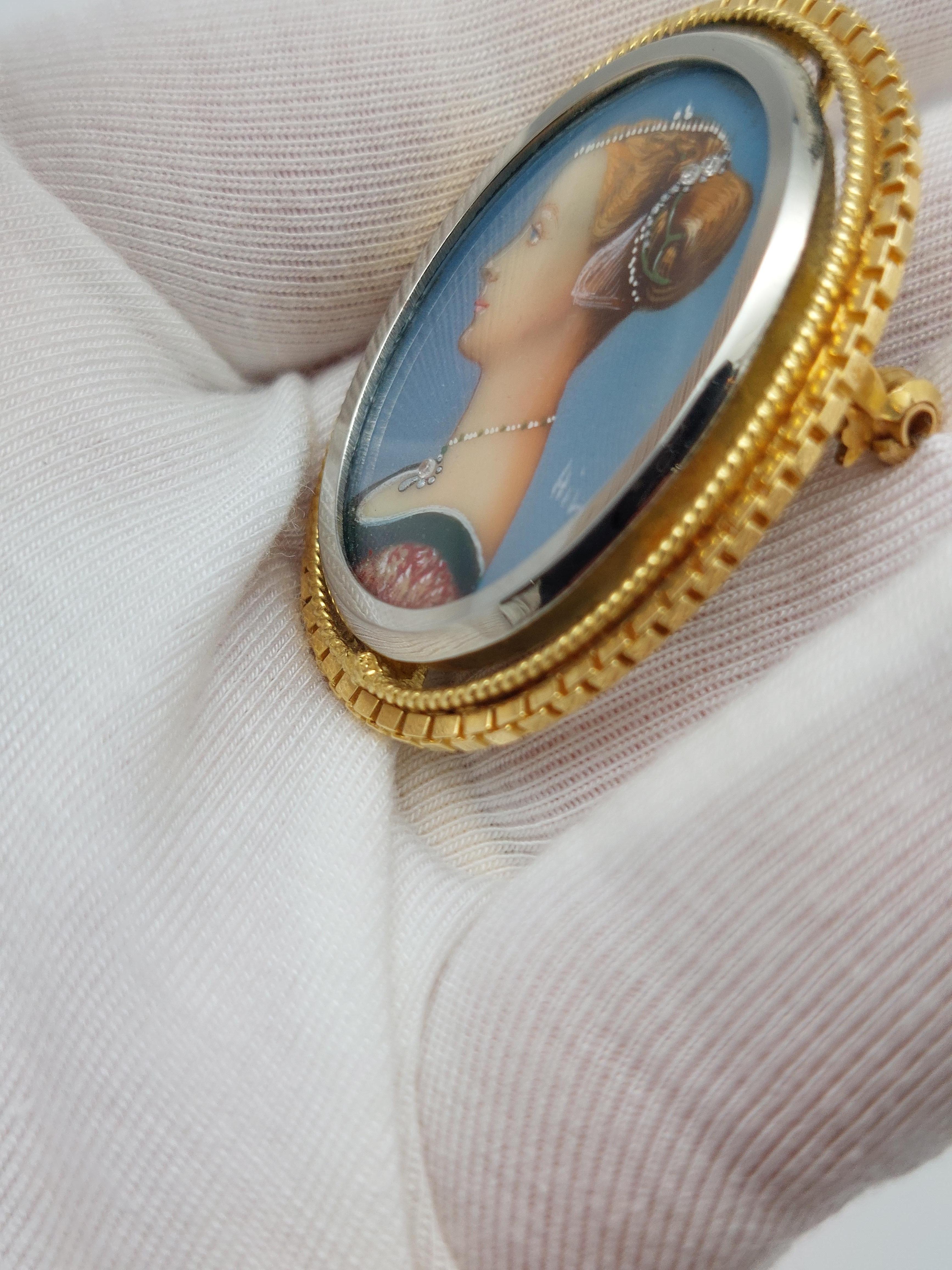 Alfiler/Colgante de Porcelana Pintada a Mano en Oro Amarillo de 18 Kilates con Diamante Corte redondo en venta