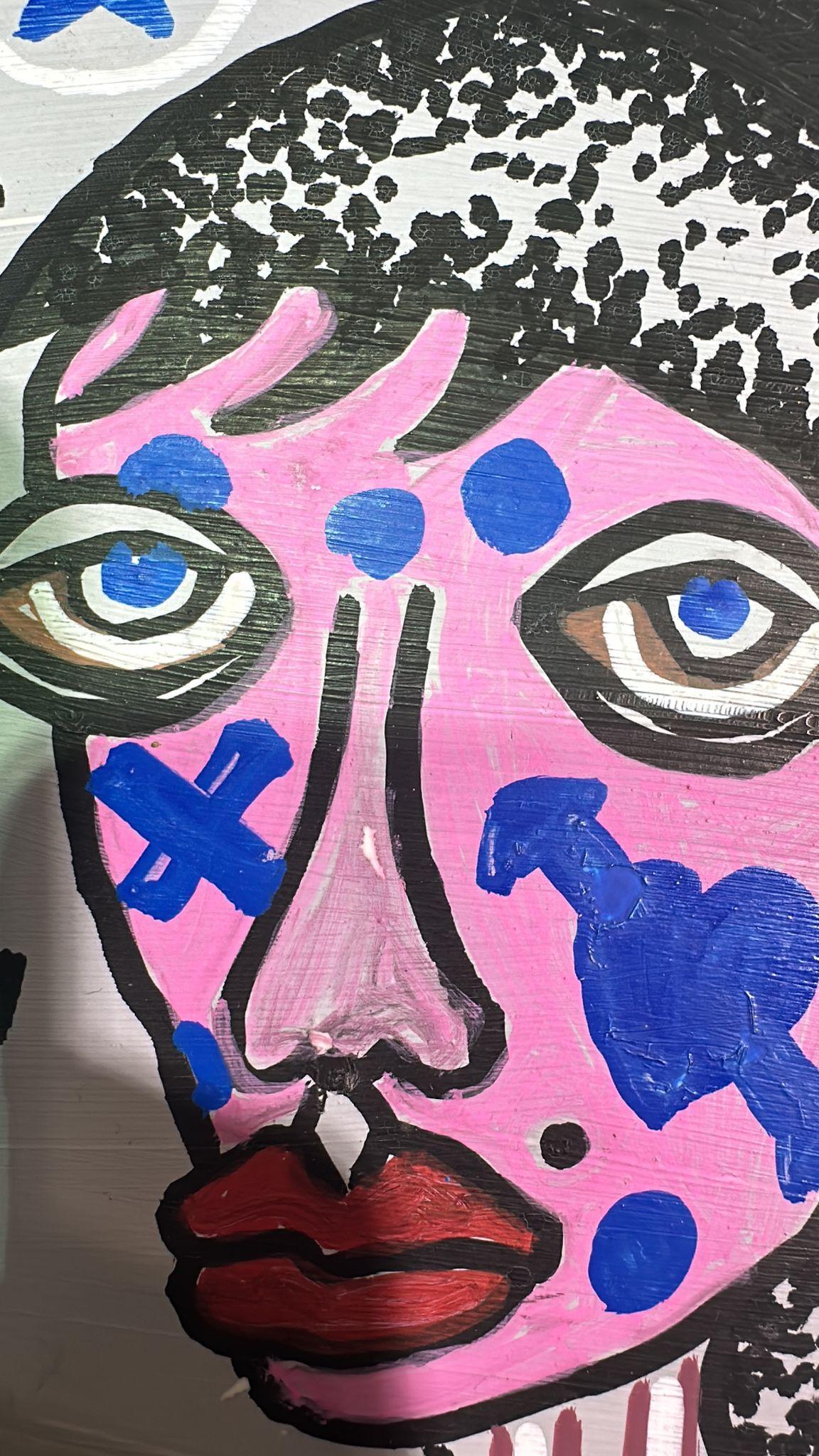 XXI secolo e contemporaneo Piatto in porcellana dipinto a mano dall'artista israeliano Bazooka Joe in vendita