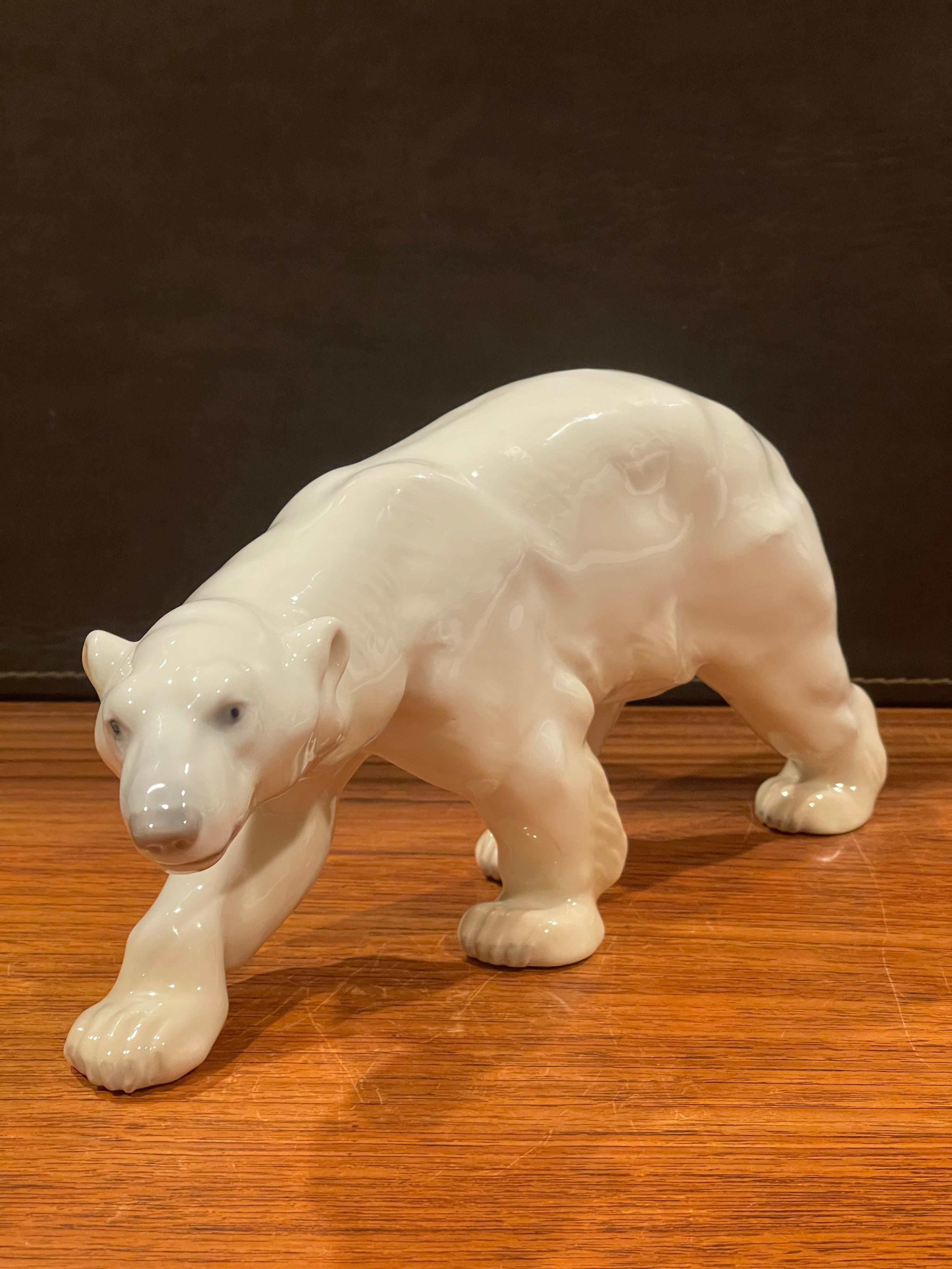 Hand Painted Porcelain Polar Bear Sculpture by Bing & Grondahl For Sale 2