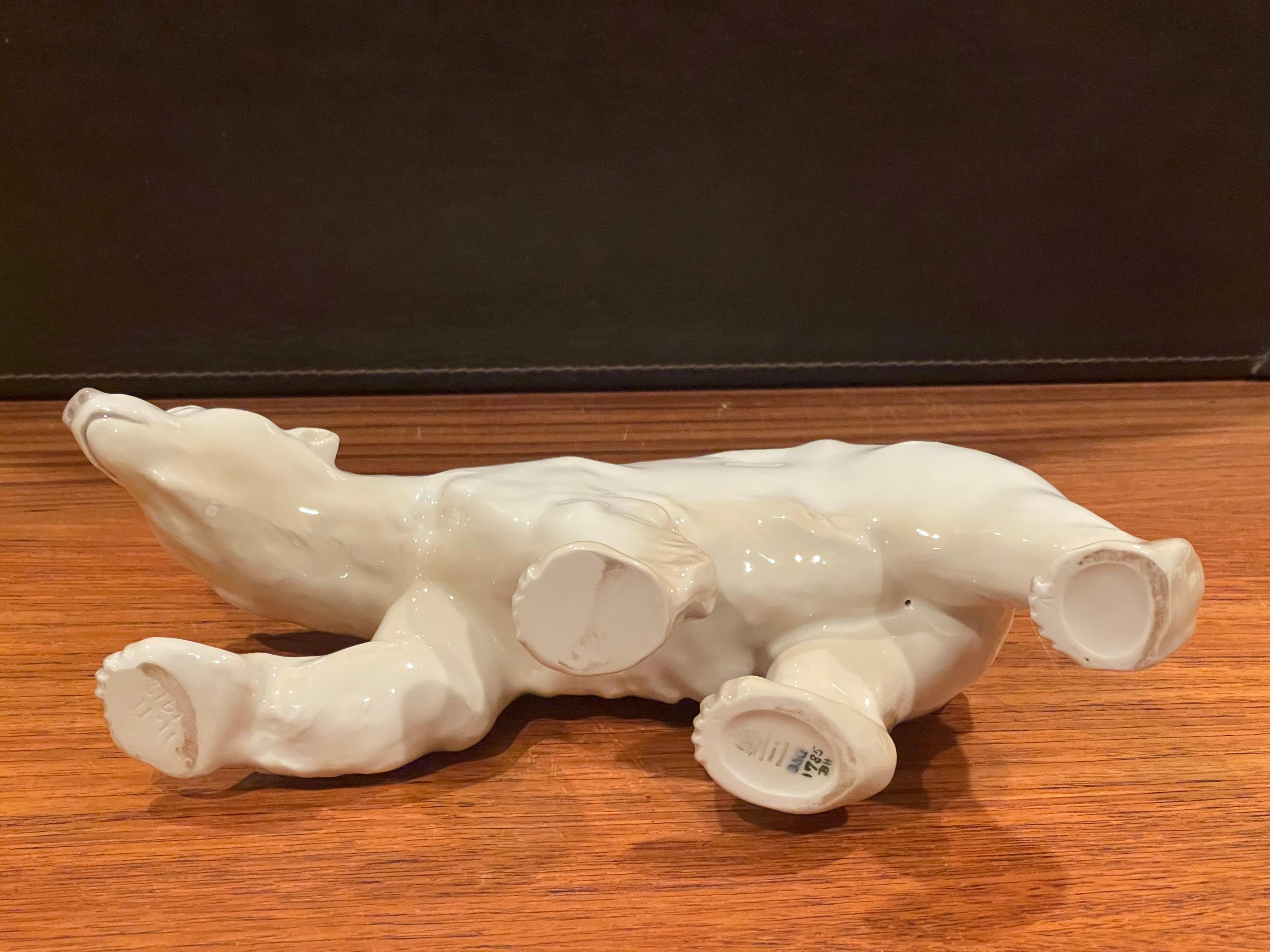 Hand Painted Porcelain Polar Bear Sculpture by Bing & Grondahl In Good Condition For Sale In San Diego, CA