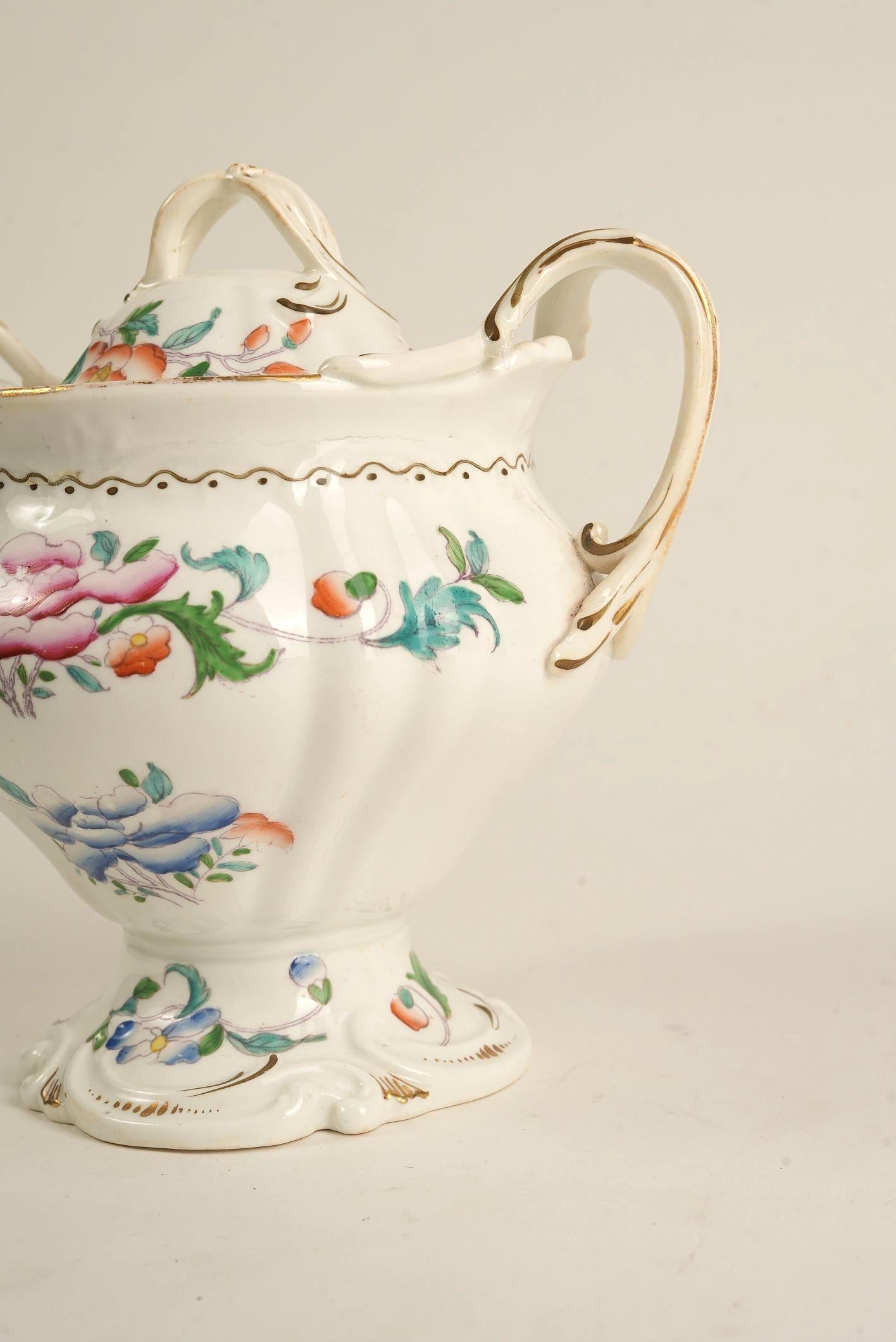 Hand-Painted Porcelain Sugar Bowl with Lid, c. Early 20th Century For Sale 1