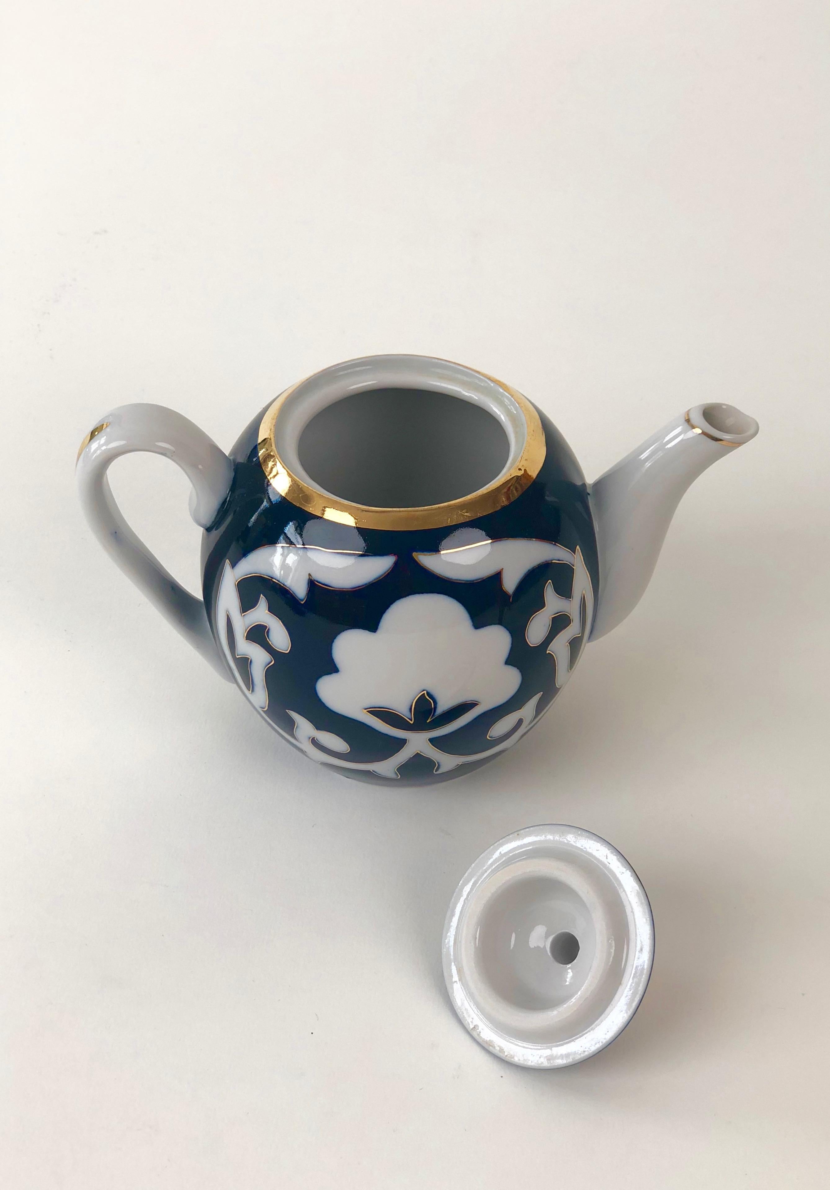Modern Hand Painted Porcelain Tea Set from Central Asia in Kobalt Blue & Gold For Sale