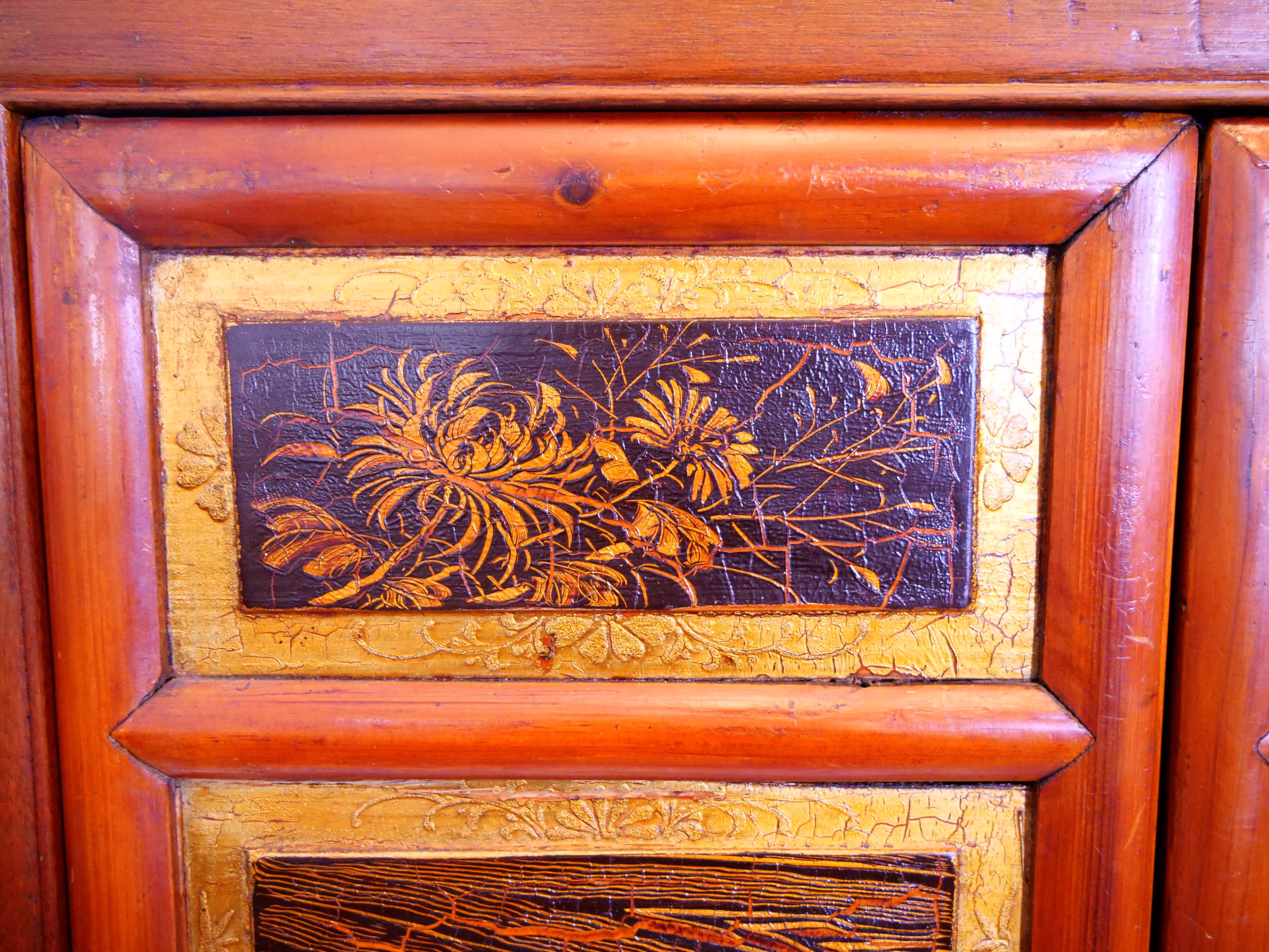 Hand Painted Red / Gilt Wood Chinoiserie Decorated Cabinet For Sale 3