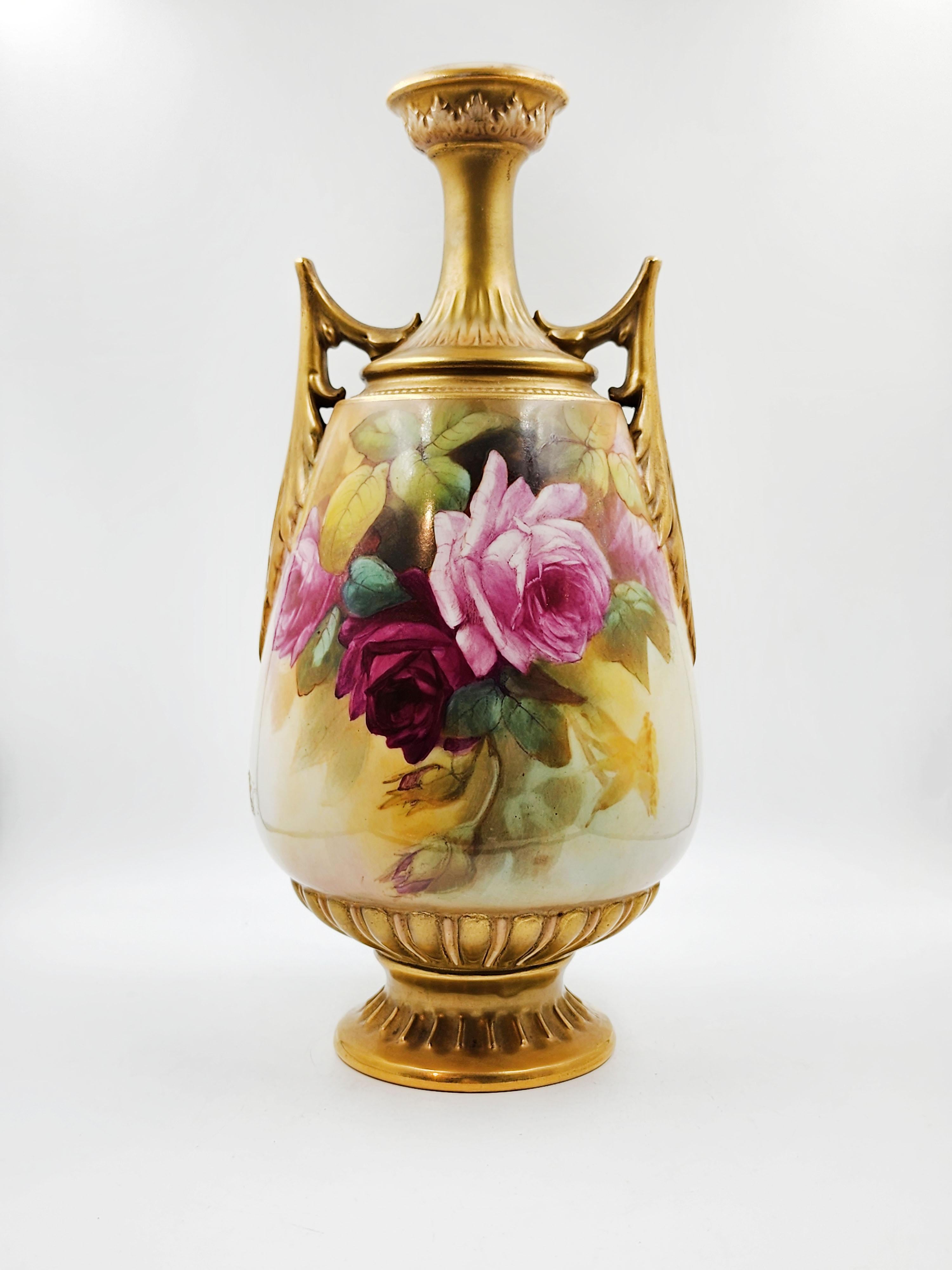 Vase Royal Worcester peint à la main avec la signature de l'artiste. Bon état - En vente à Autonomous City Buenos Aires, CABA