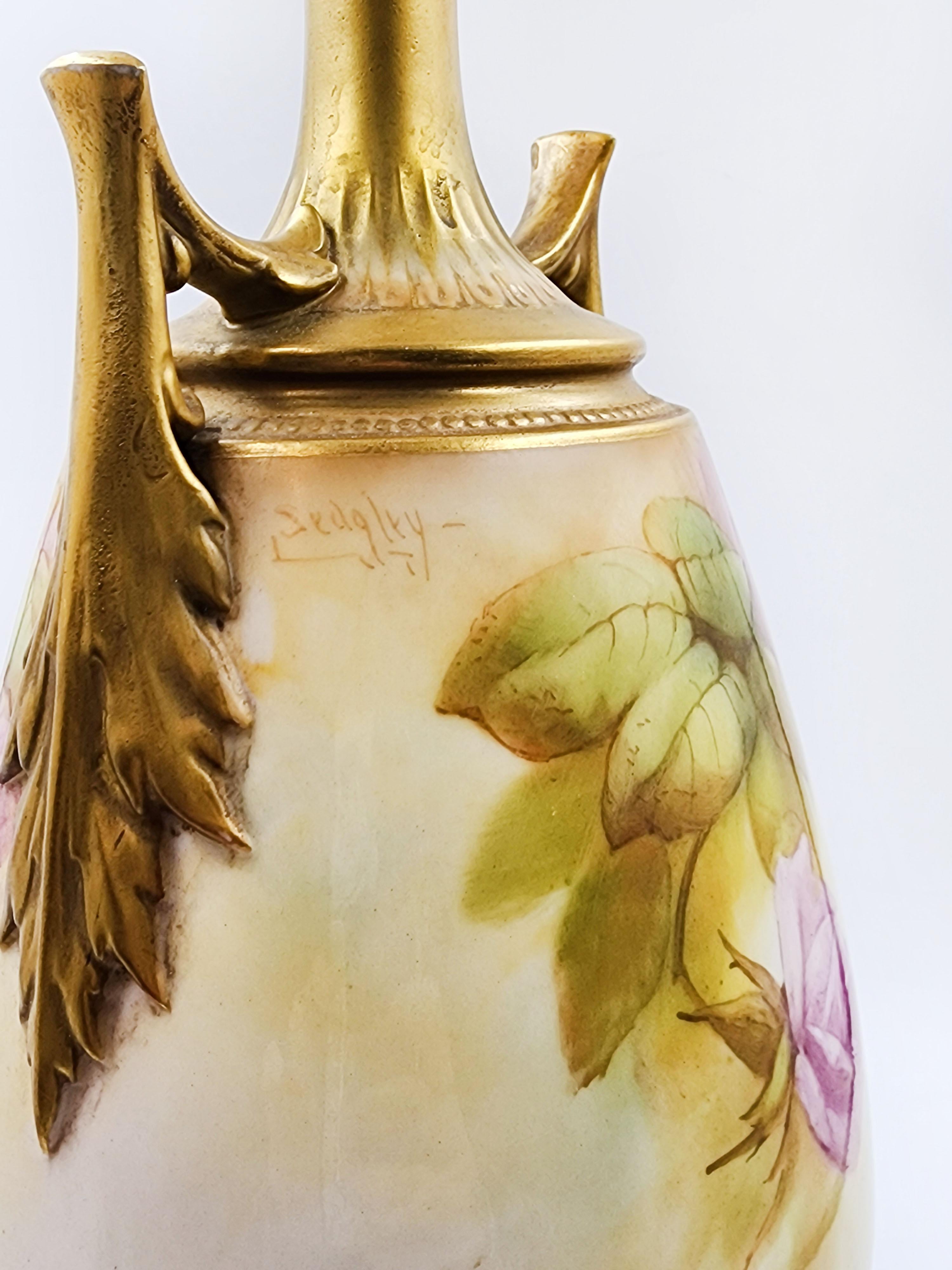 XIXe siècle Vase Royal Worcester peint à la main avec la signature de l'artiste. en vente