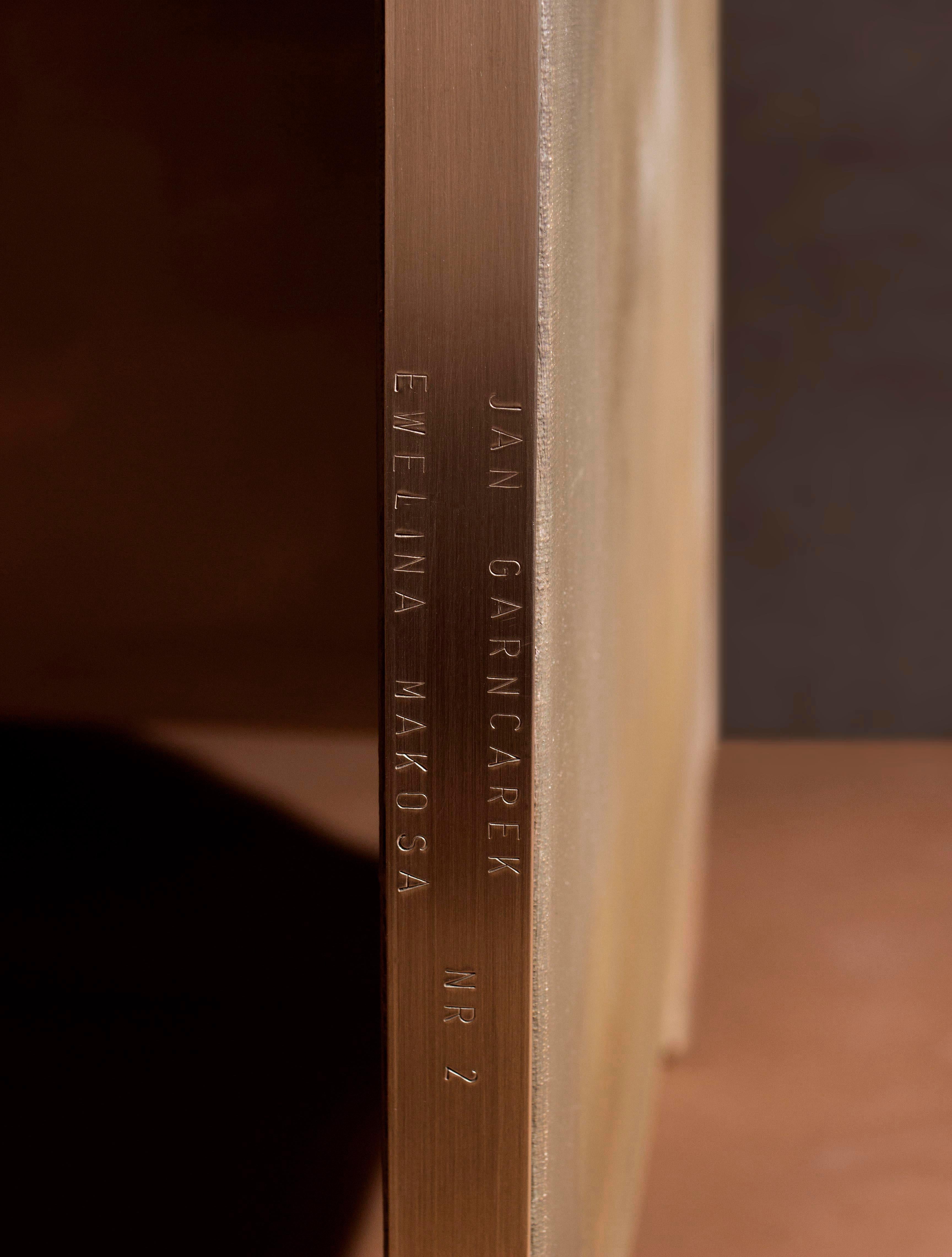 Einzigartiger handbemalter Raumteiler mit skulpturalem Messingrahmen von Jan Garncarek im Angebot 4