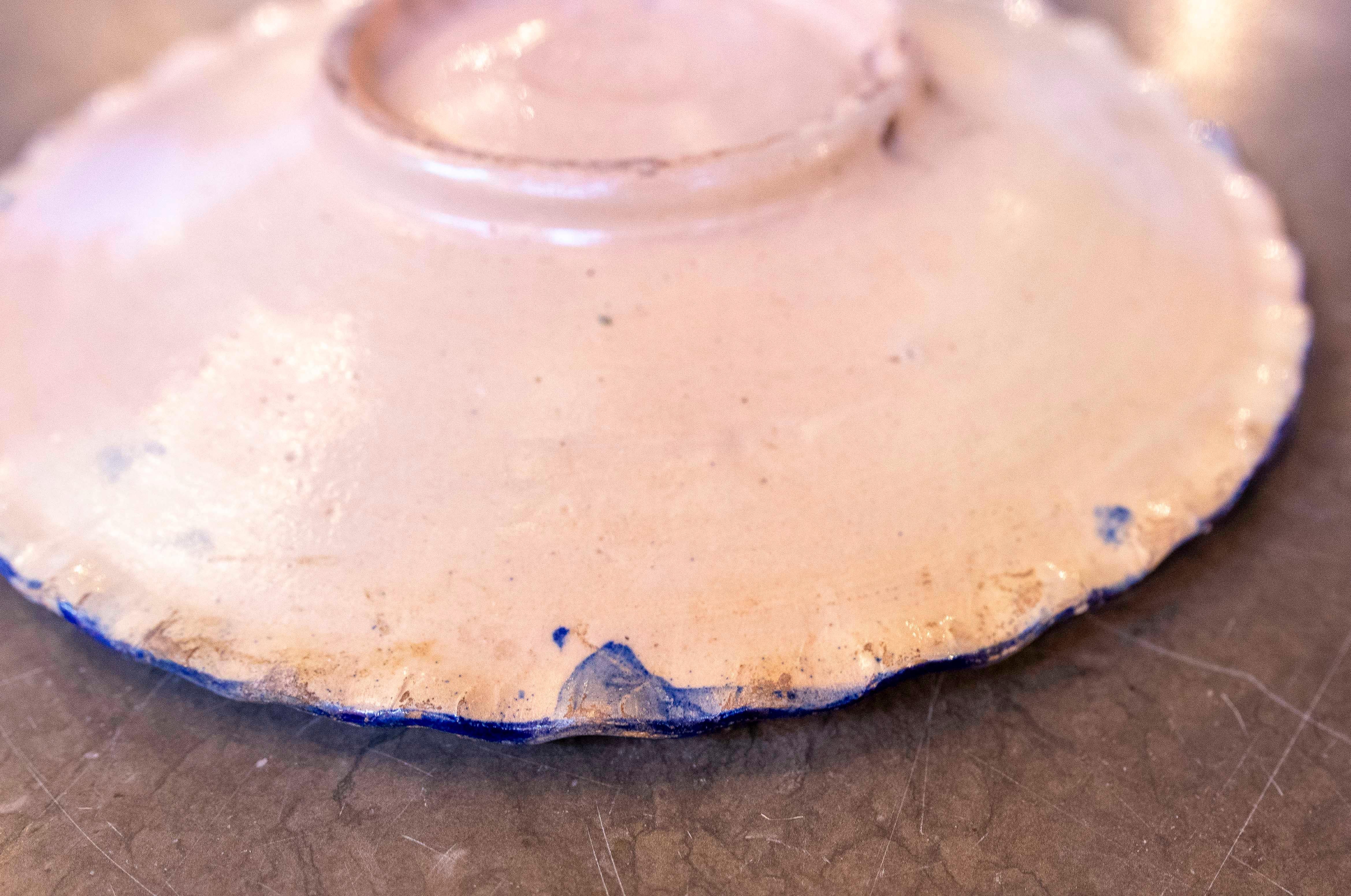Assiette décorative espagnole peinte à la main représentant le pont de l'archevêque émaillée en vente 5