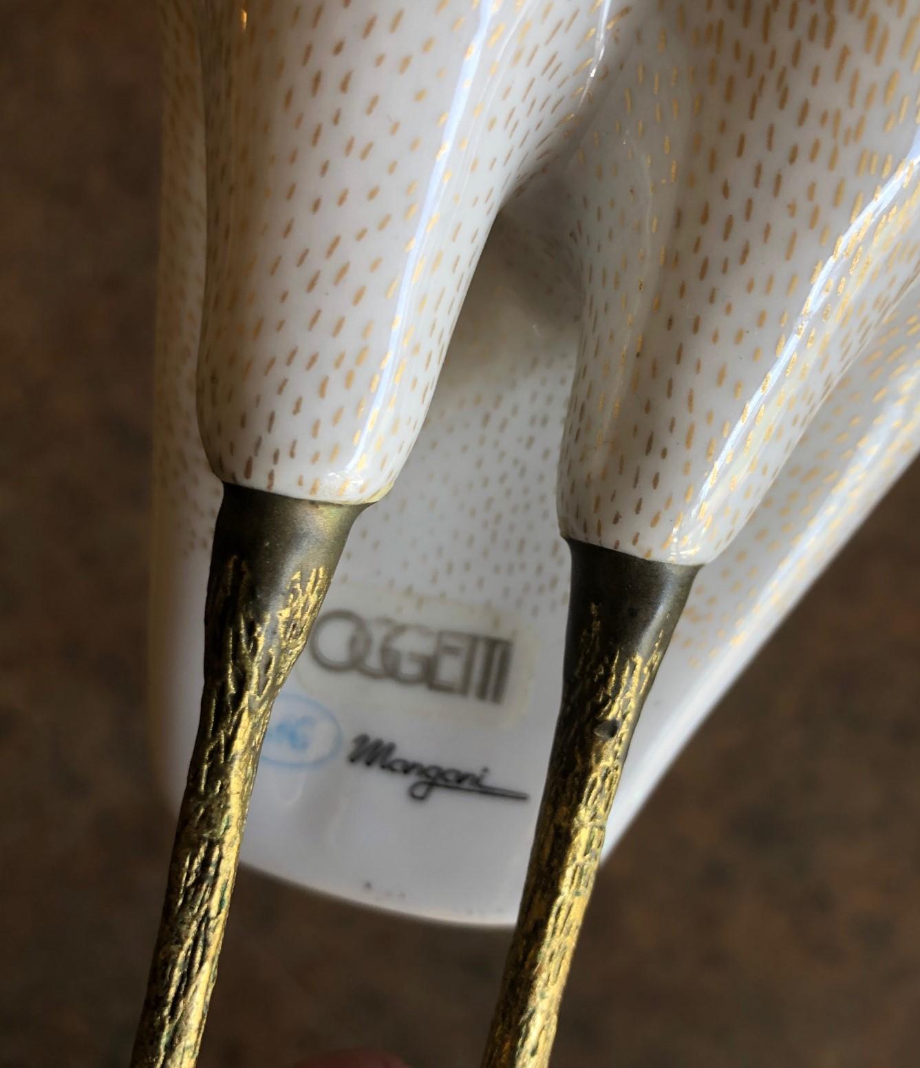 Porcelaine Sculpture de cigogne stylisée peinte à la main par Giulia Mangani pour Oggetti