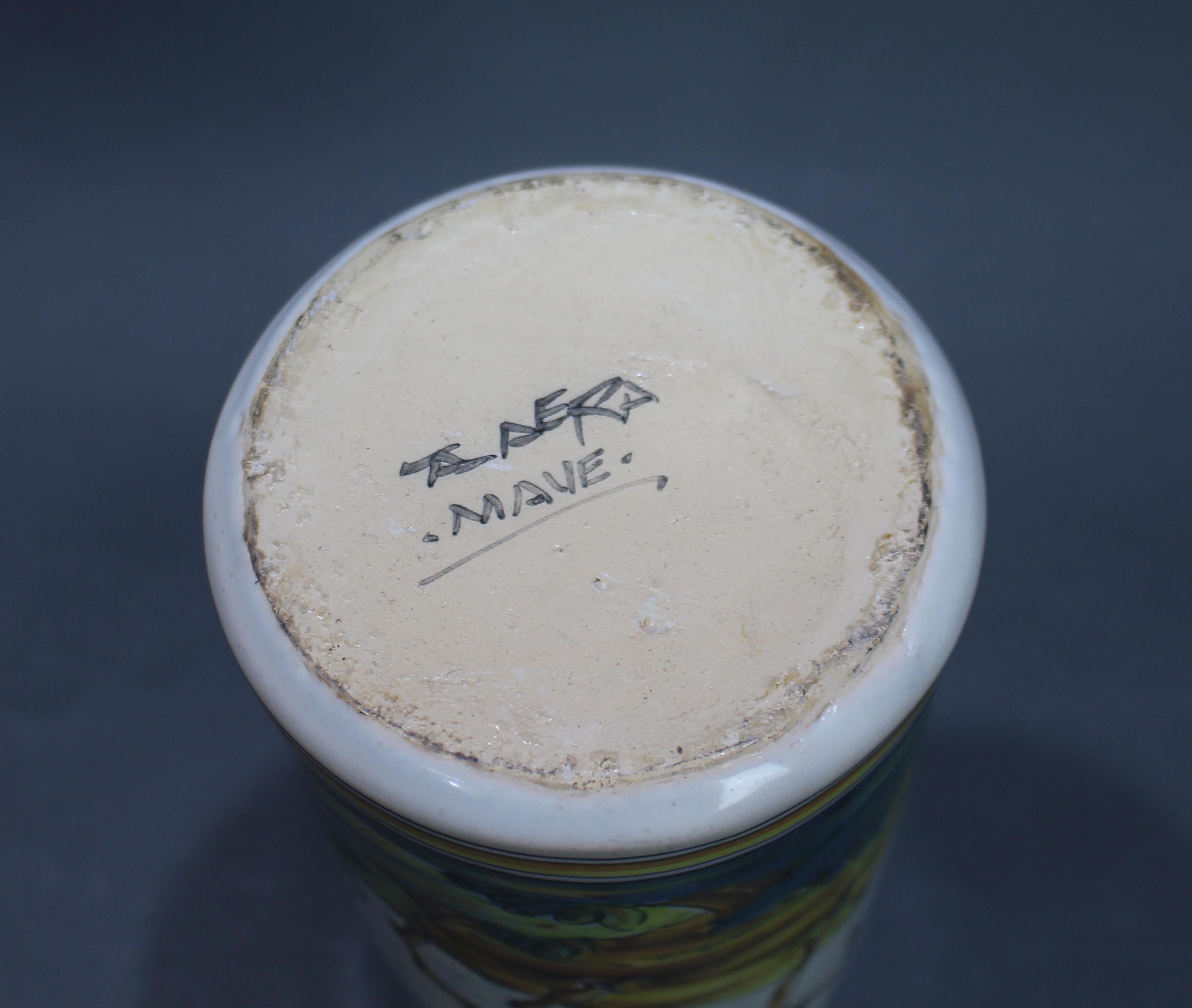 Handbemalte Talavera-Keramikkanne von Mave, Spanien, Mitte des 20. (20. Jahrhundert) im Angebot