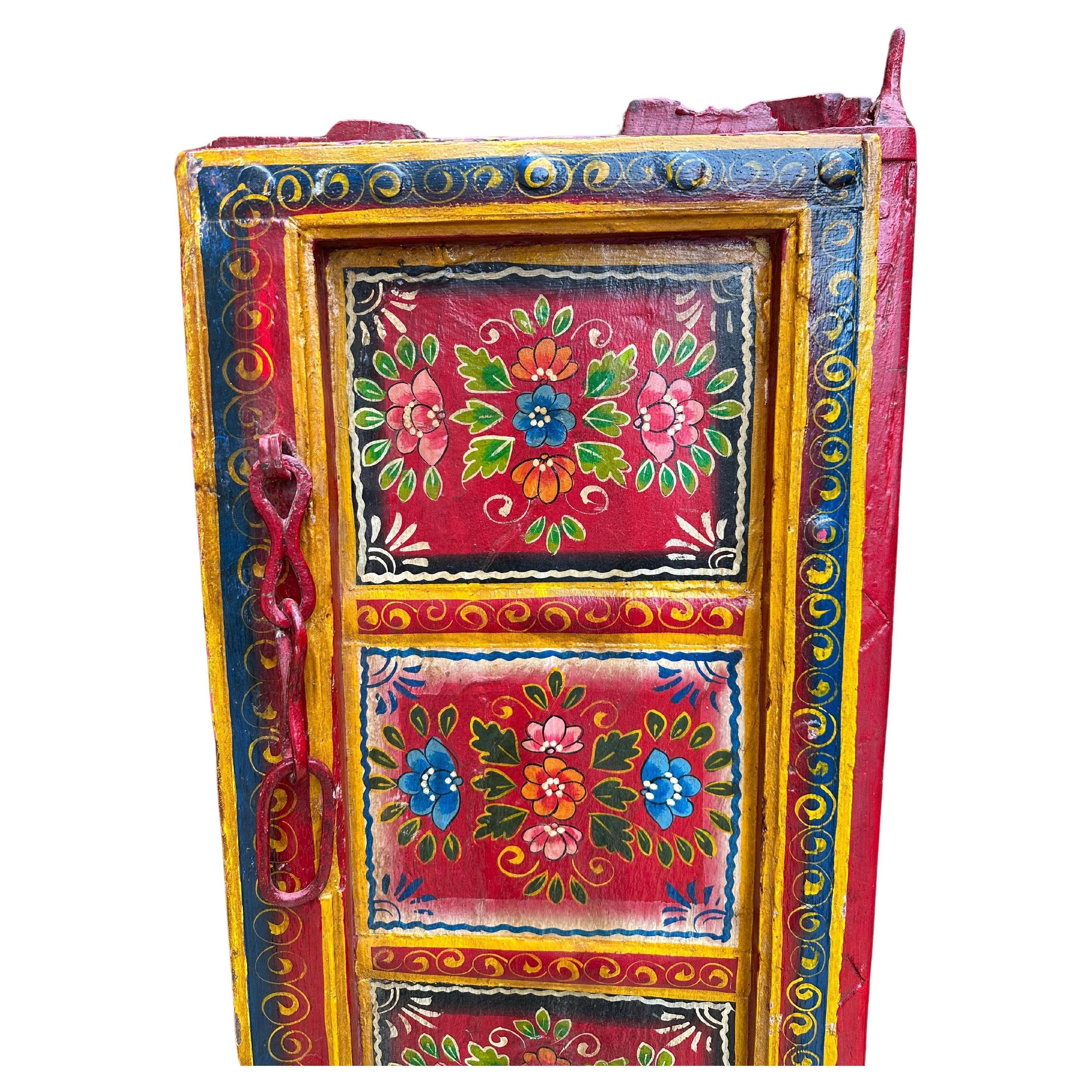 Dipinto a mano, porte indiane in teak, XIX secolo In condizioni buone in vendita a Southall, GB