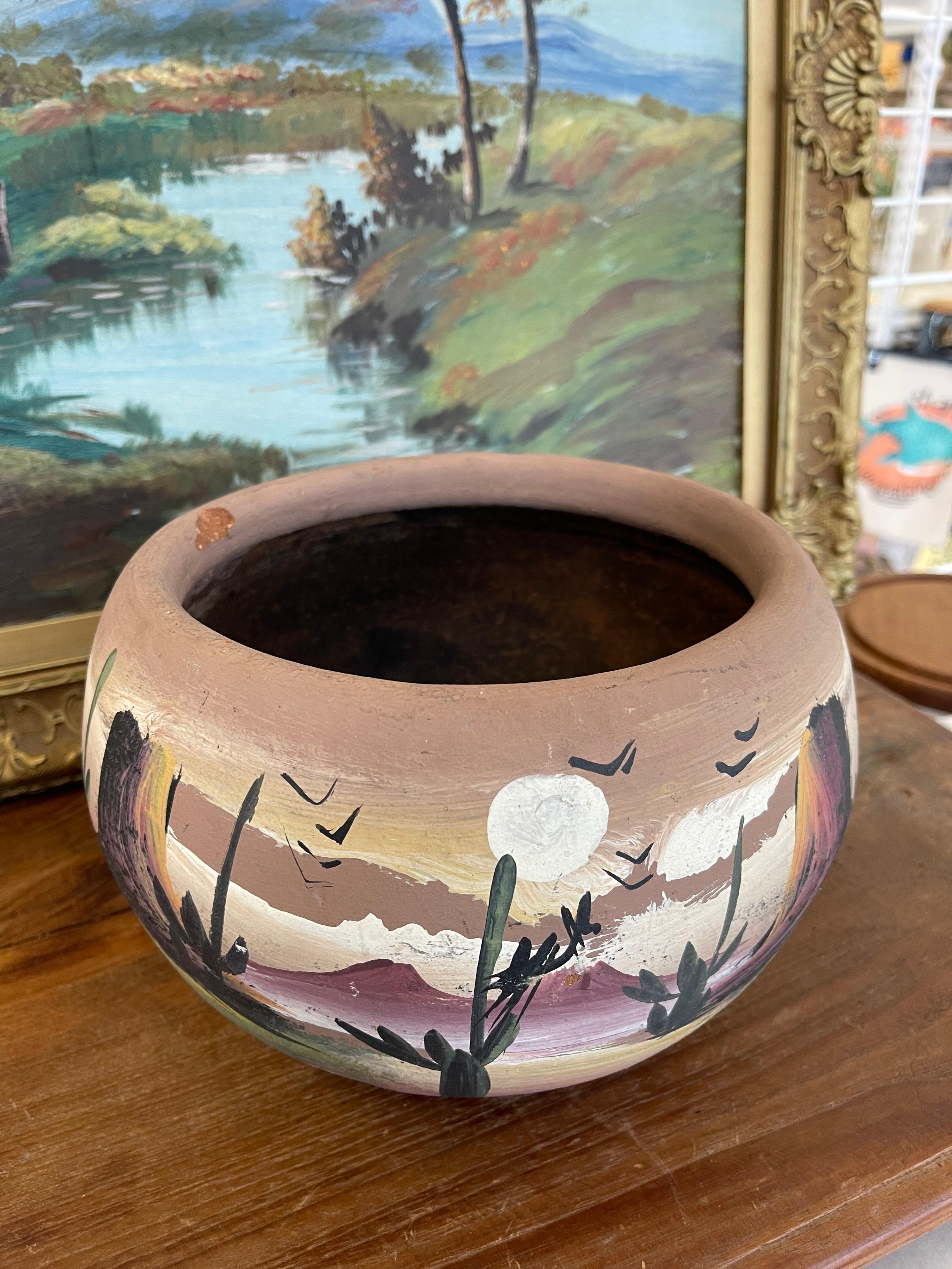 Pot en terre cuite peint à la main, marqué 