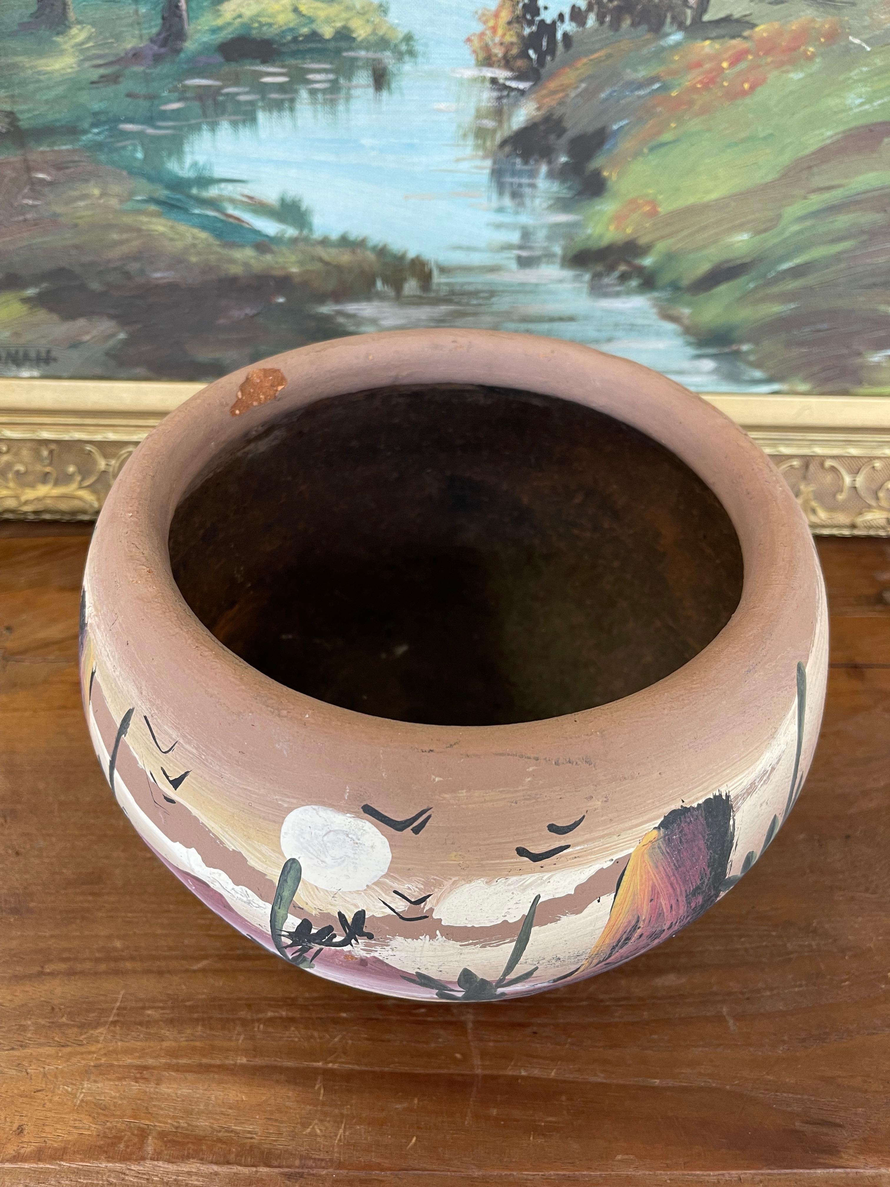 Fin du 20e siècle Pot en terre cuite peint à la main, marqué 