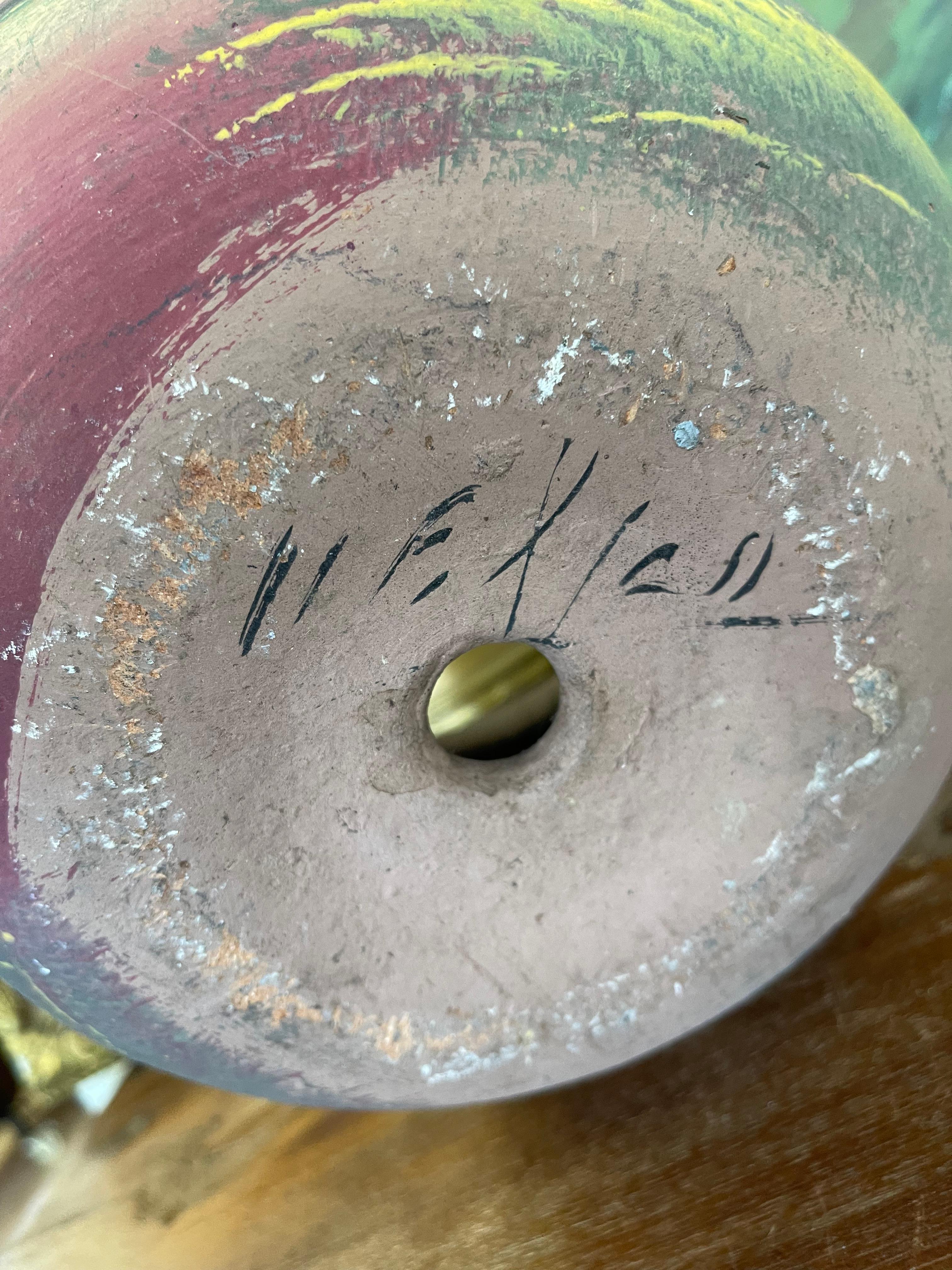 Pot en terre cuite peint à la main, marqué 