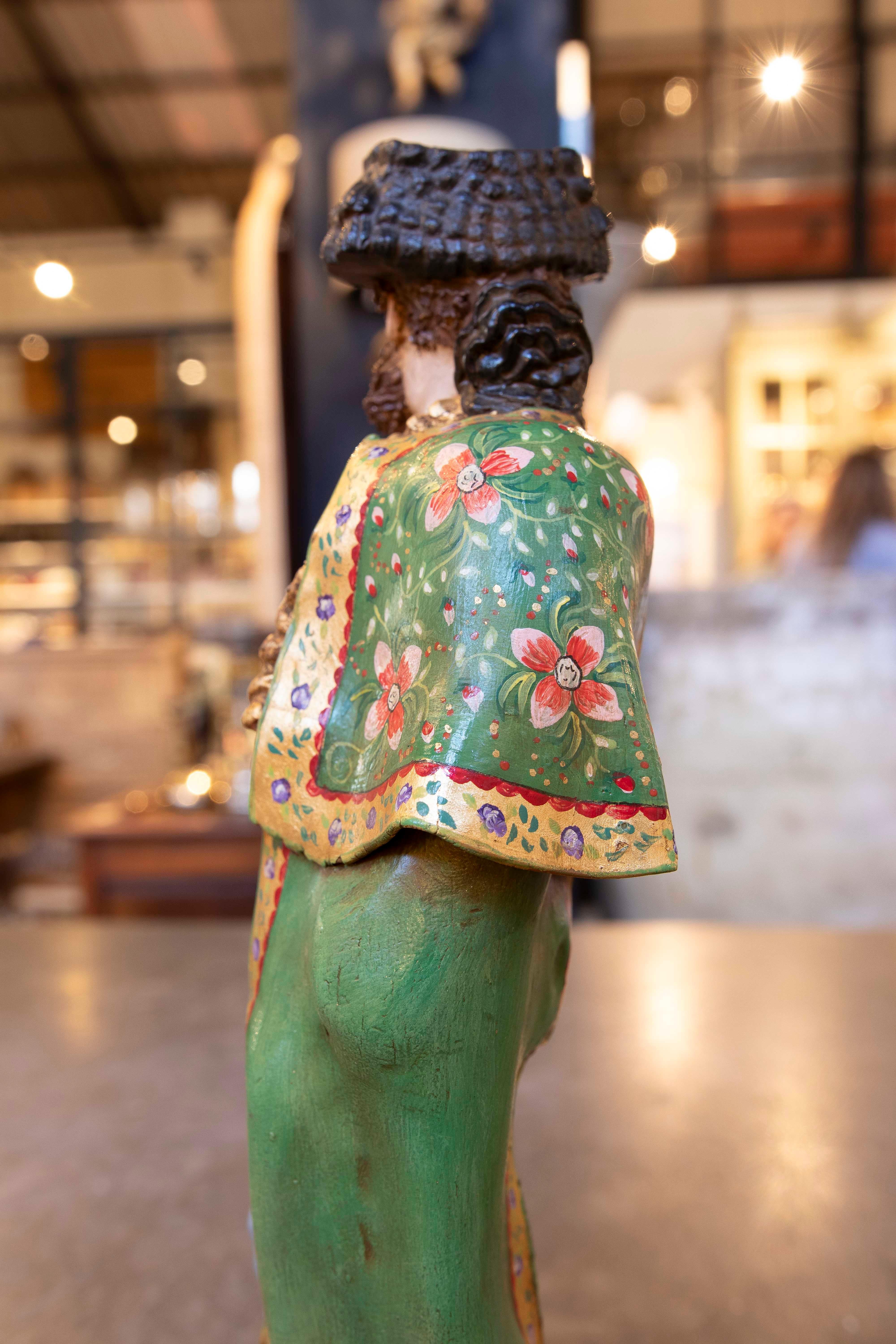 Escultura de Terracota Pintada a Mano de Torero Andaluz Firmada Jiménez Maris en venta 7