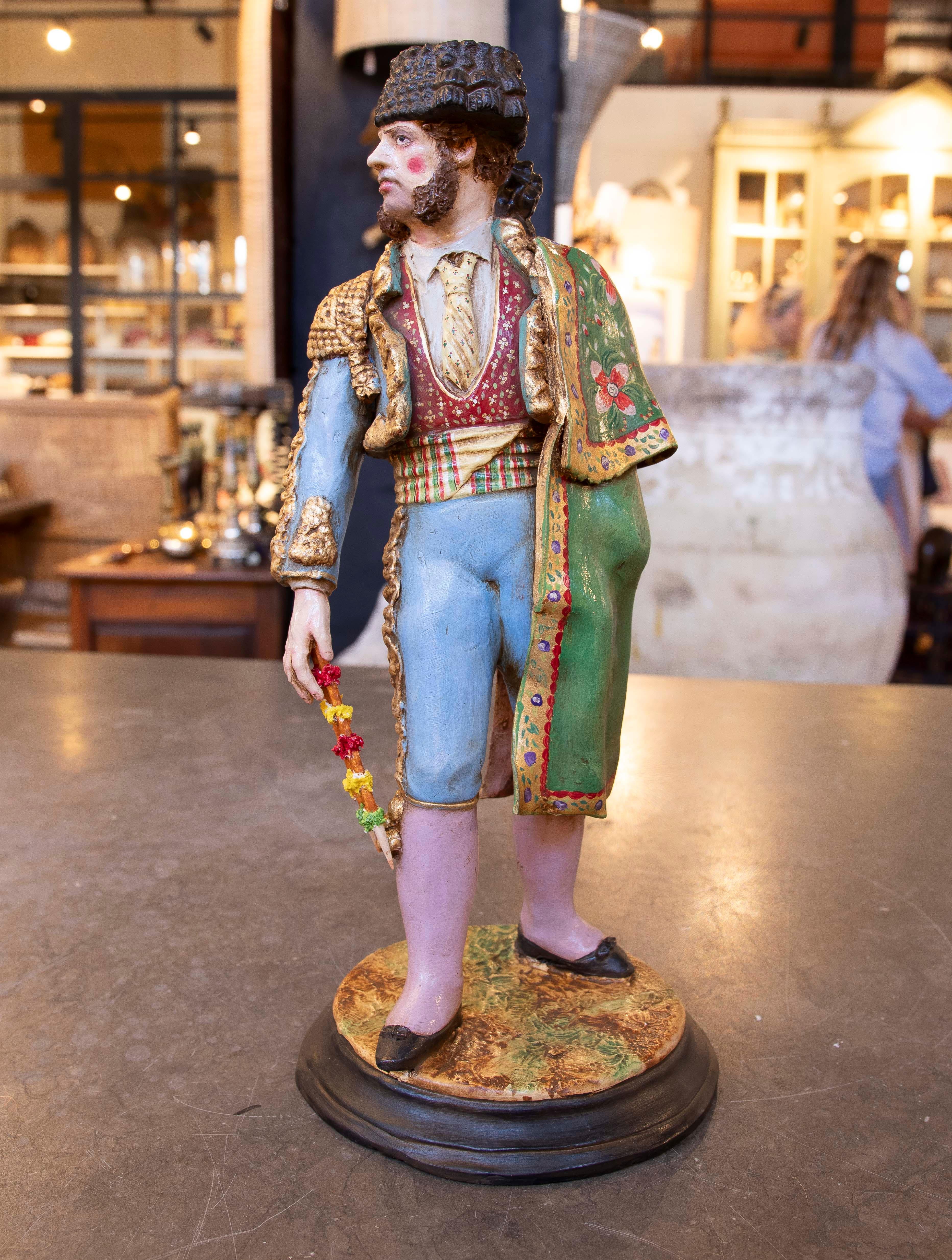 Escultura de Terracota Pintada a Mano de Torero Andaluz Firmada Jiménez Maris Español en venta