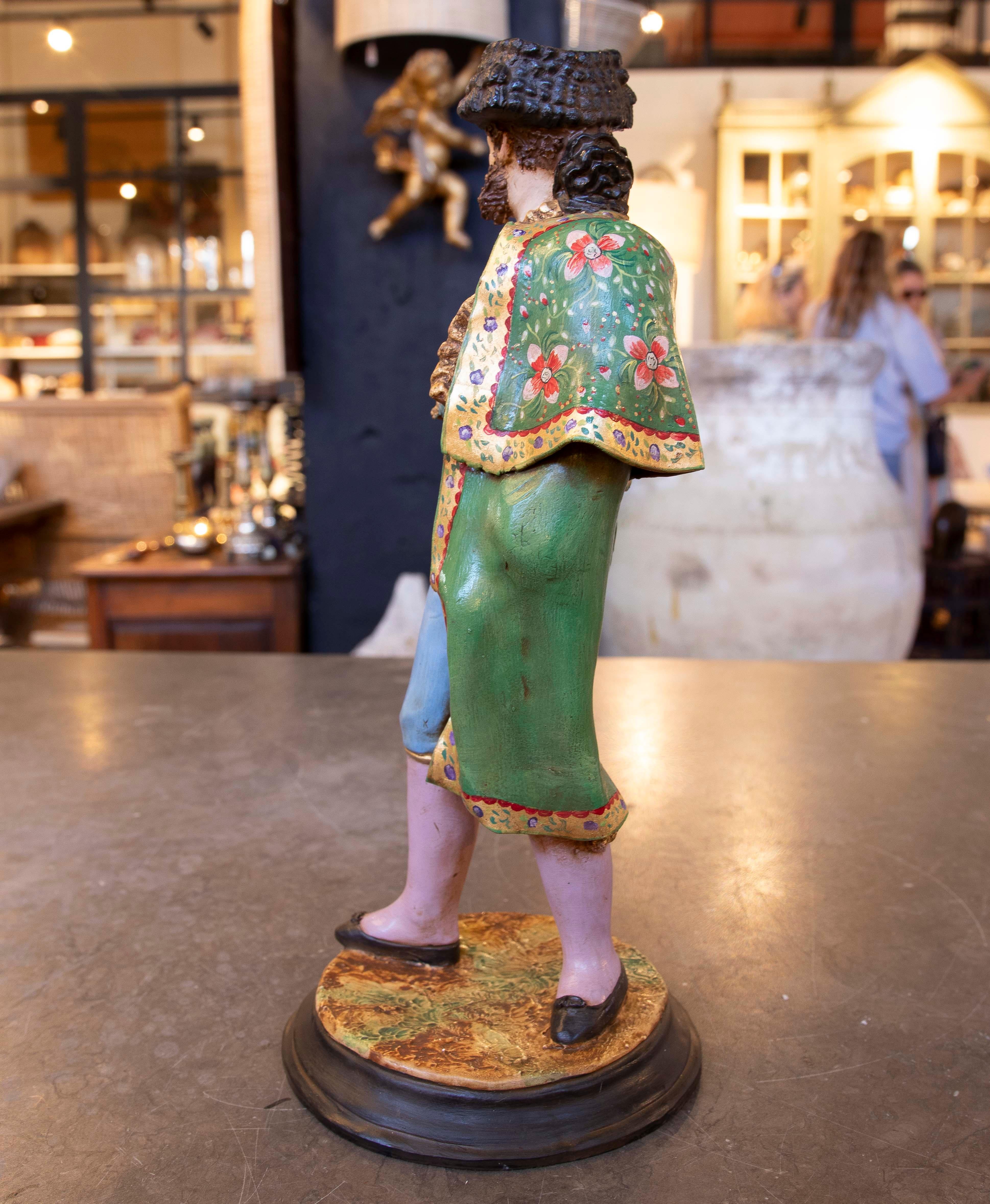 Escultura de Terracota Pintada a Mano de Torero Andaluz Firmada Jiménez Maris en Bueno estado para la venta en Marbella, ES