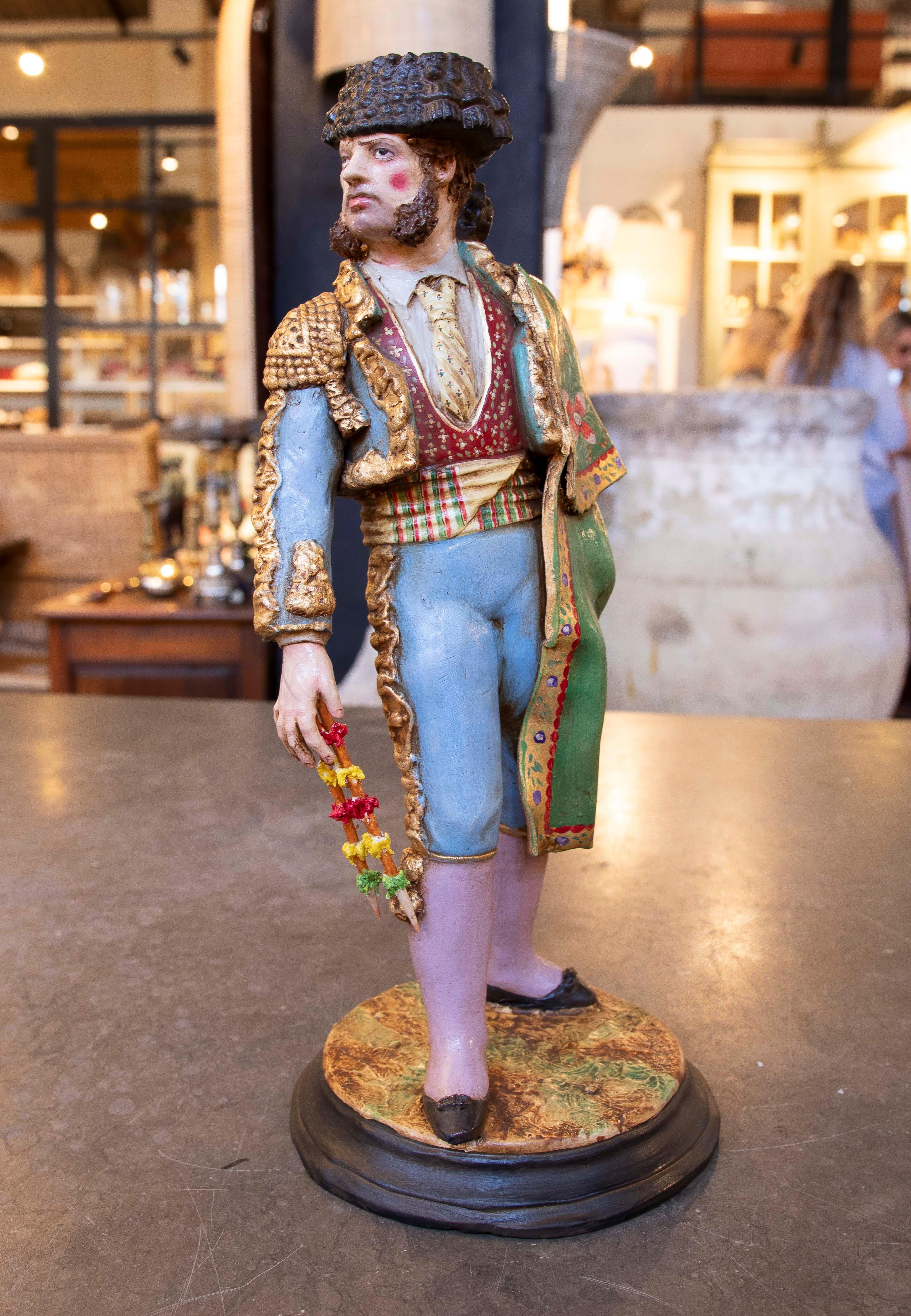 Escultura de Terracota Pintada a Mano de Torero Andaluz Firmada Jiménez Maris en venta 2