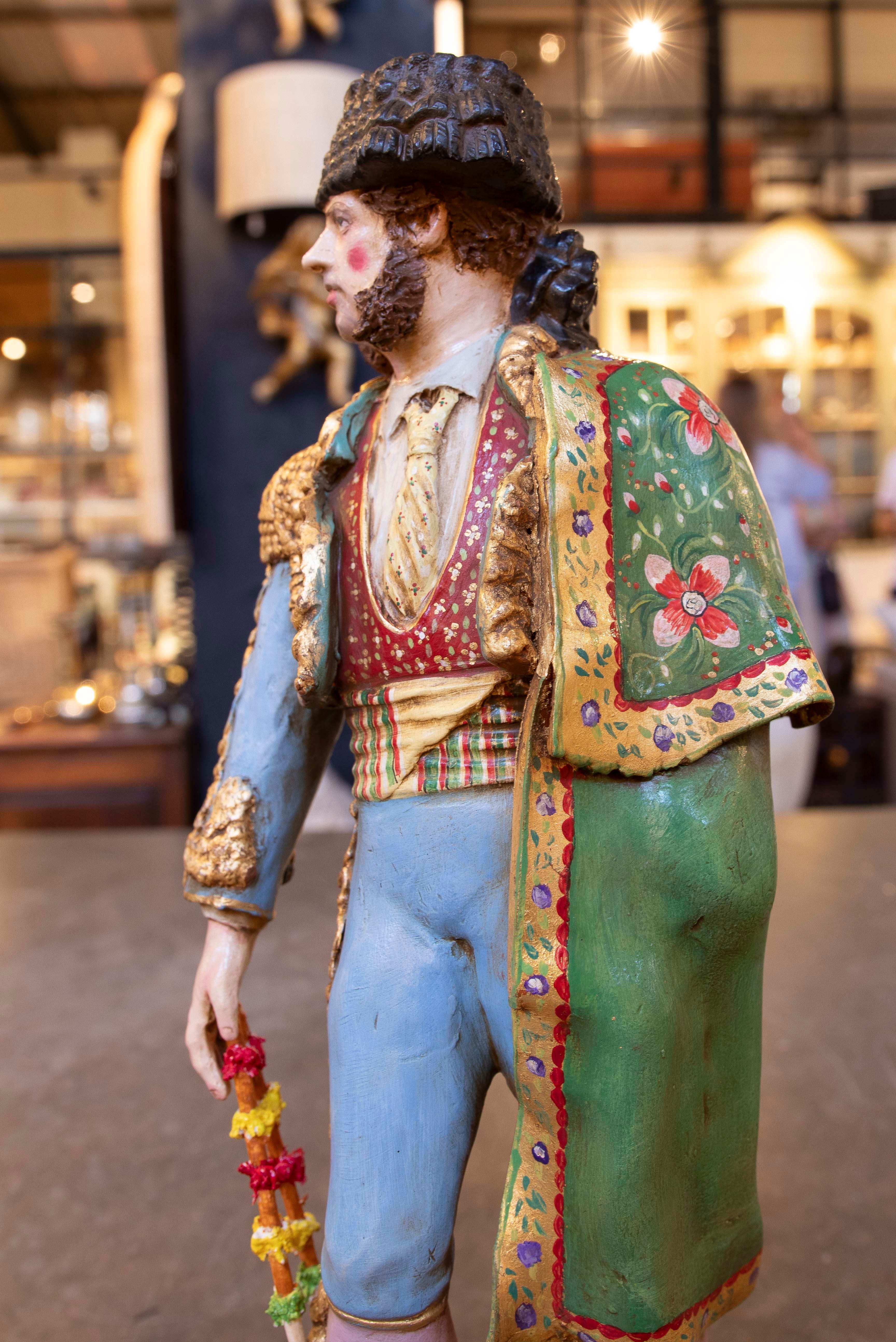 Escultura de Terracota Pintada a Mano de Torero Andaluz Firmada Jiménez Maris en venta 4
