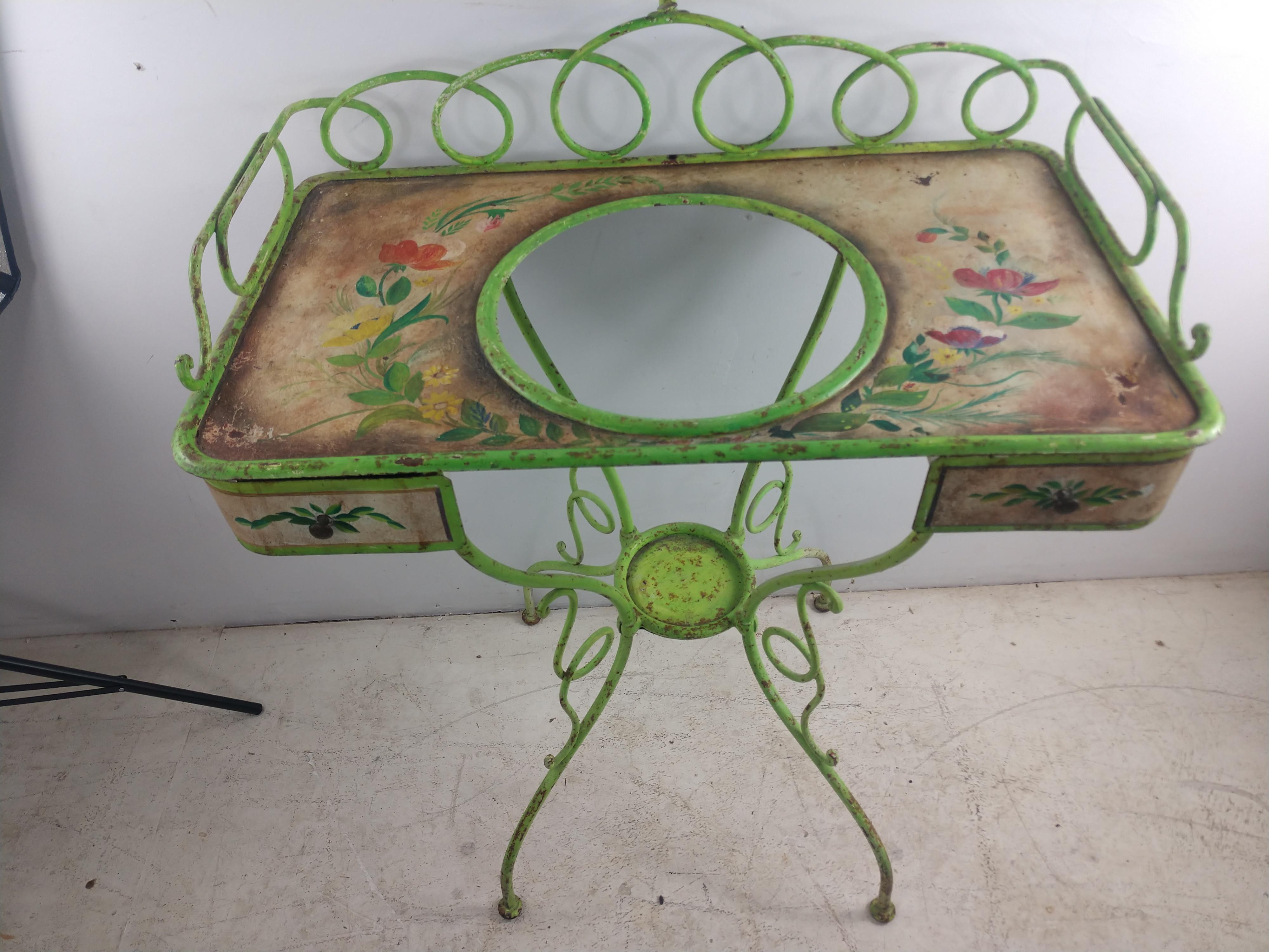 Late 19th Century Hand Painted Tole French Washstand with Basin For Sale 6