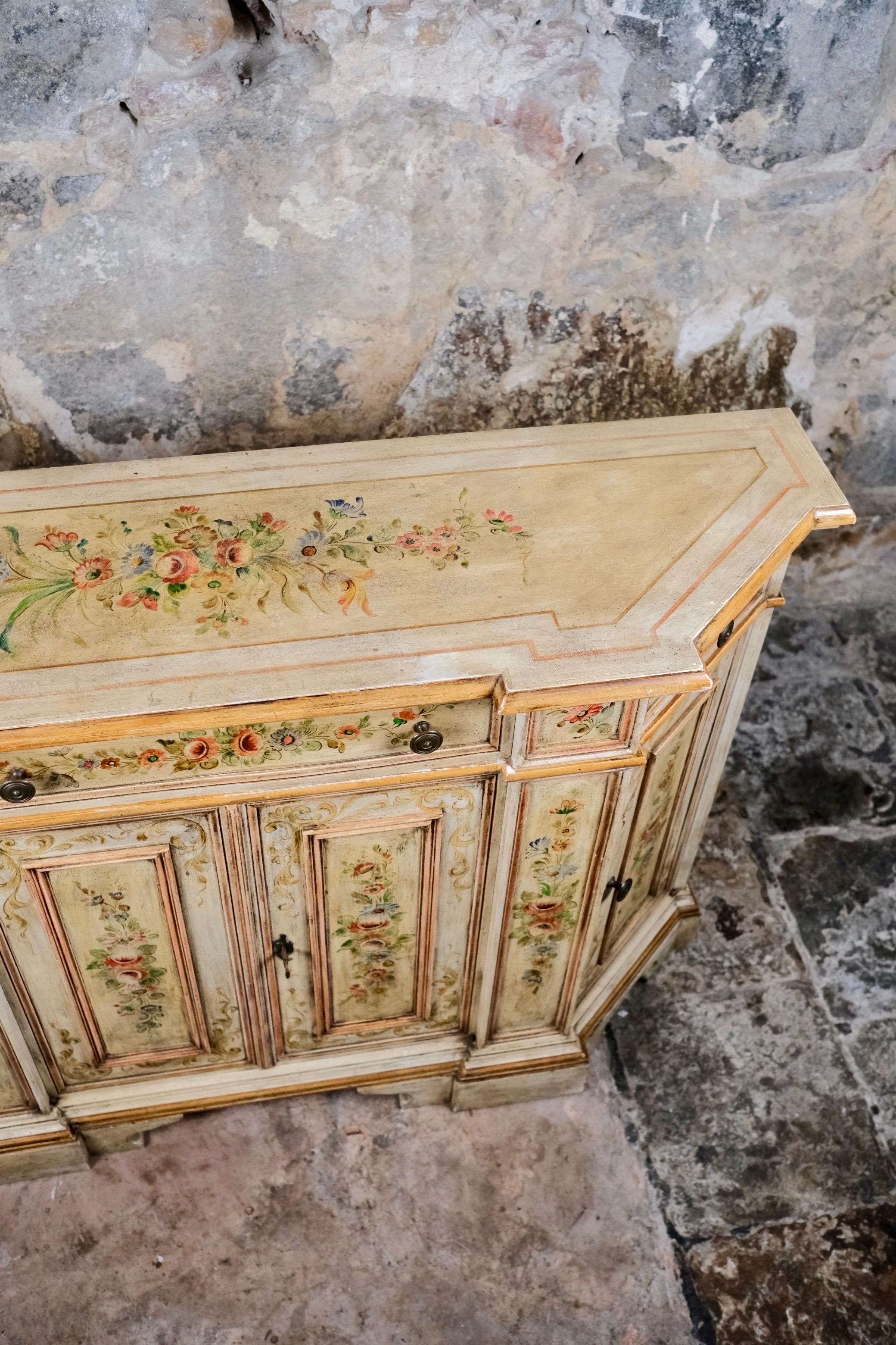 Hand-painted Venetian style sideboard or console, Italy, 1950s For Sale 6