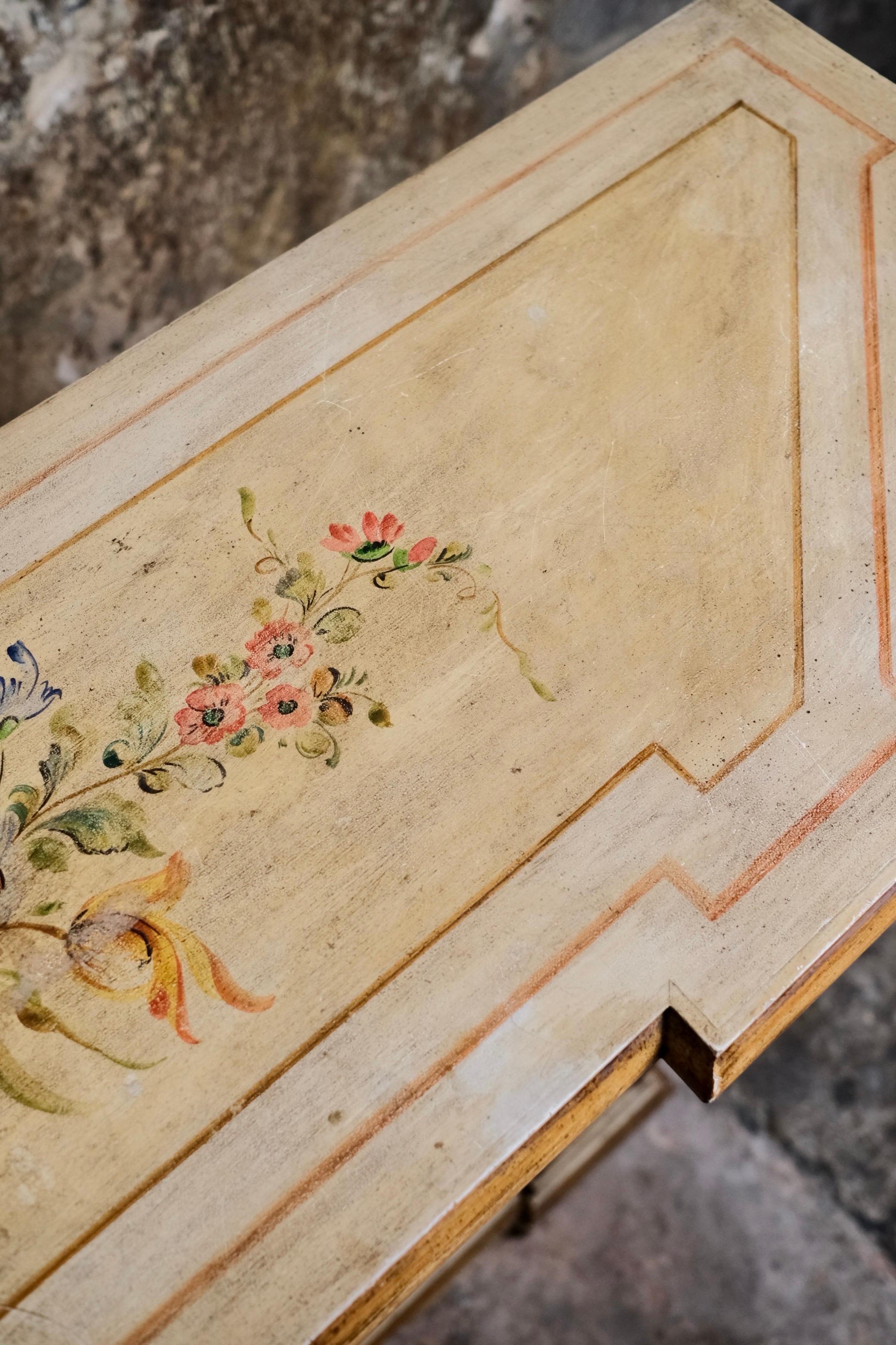 Hand-painted Venetian style sideboard or console, Italy, 1950s For Sale 8