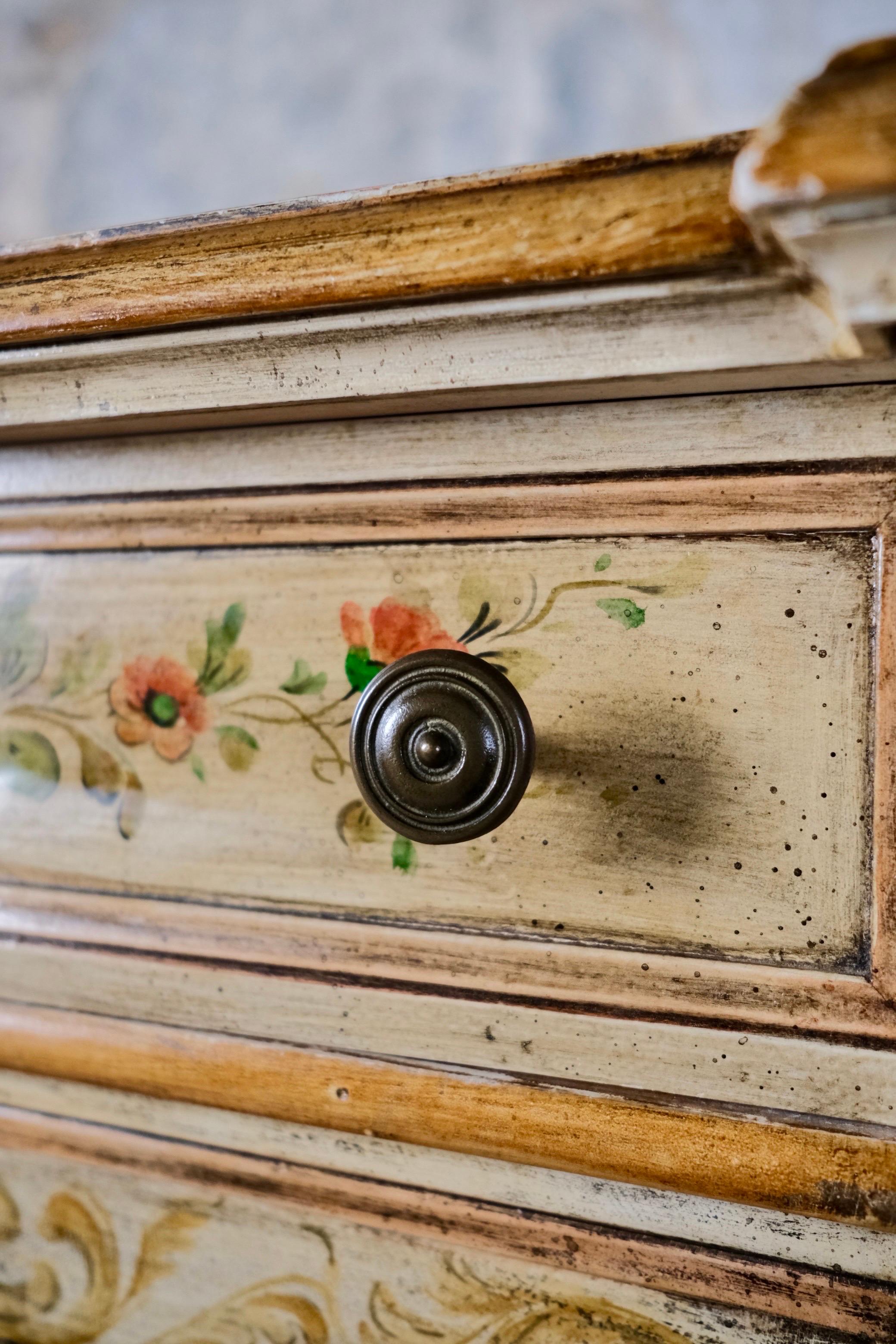 Hand-painted Venetian style sideboard or console, Italy, 1950s For Sale 12