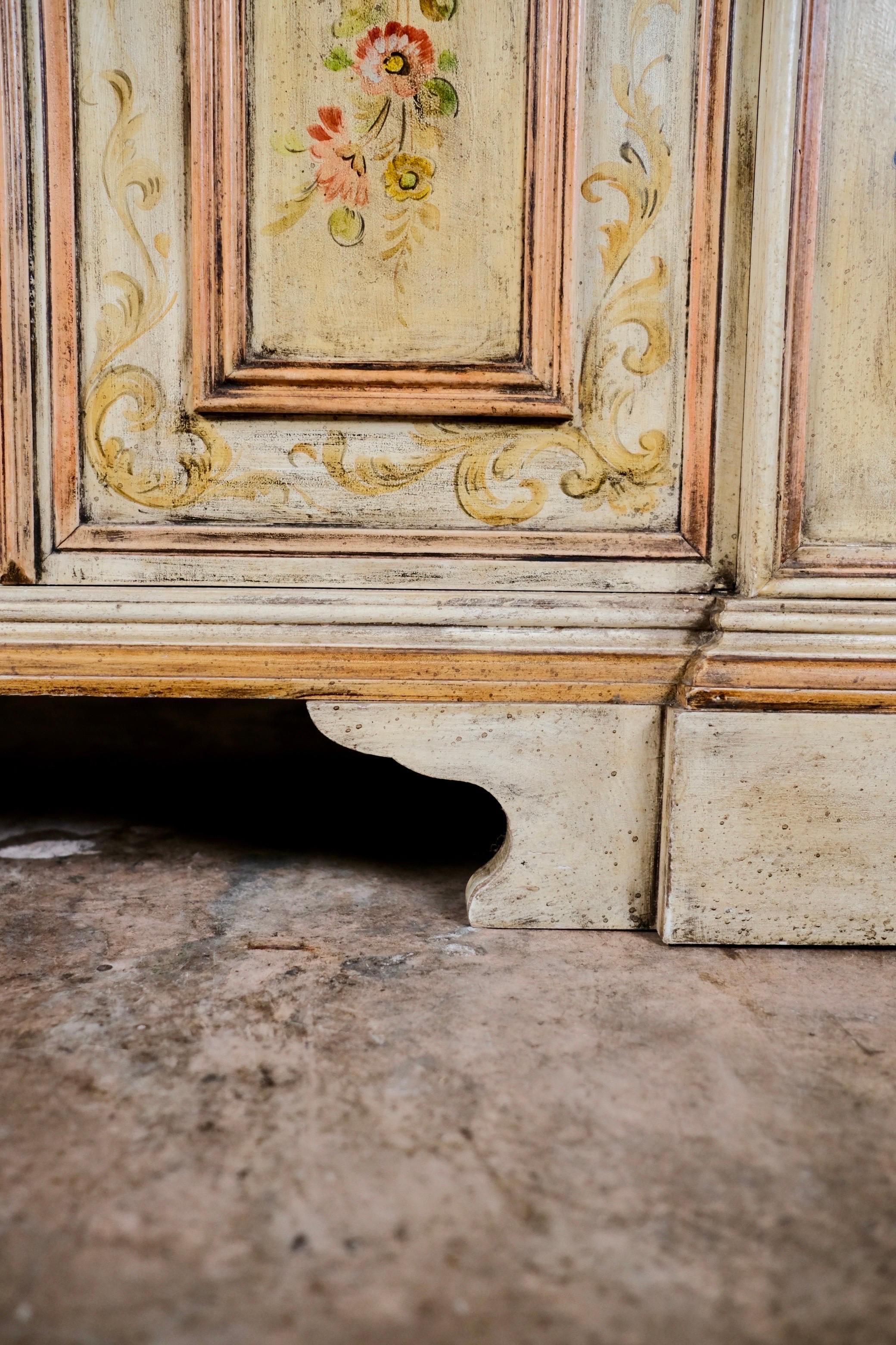 Hand-painted Venetian style sideboard or console, Italy, 1950s For Sale 14