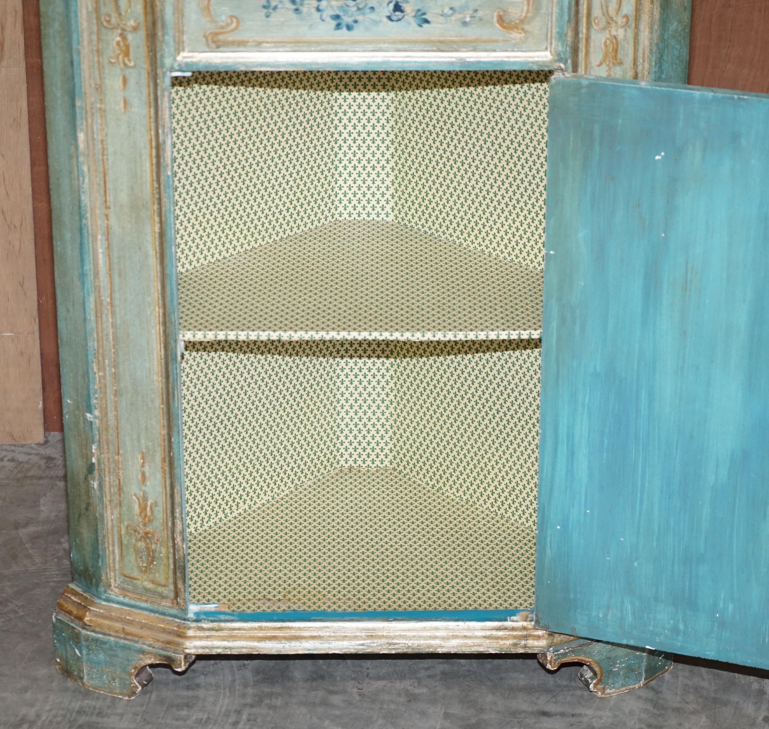Hand Painted Vintage Corner Pot Cupboard in the French Taste with Marbled Top For Sale 5