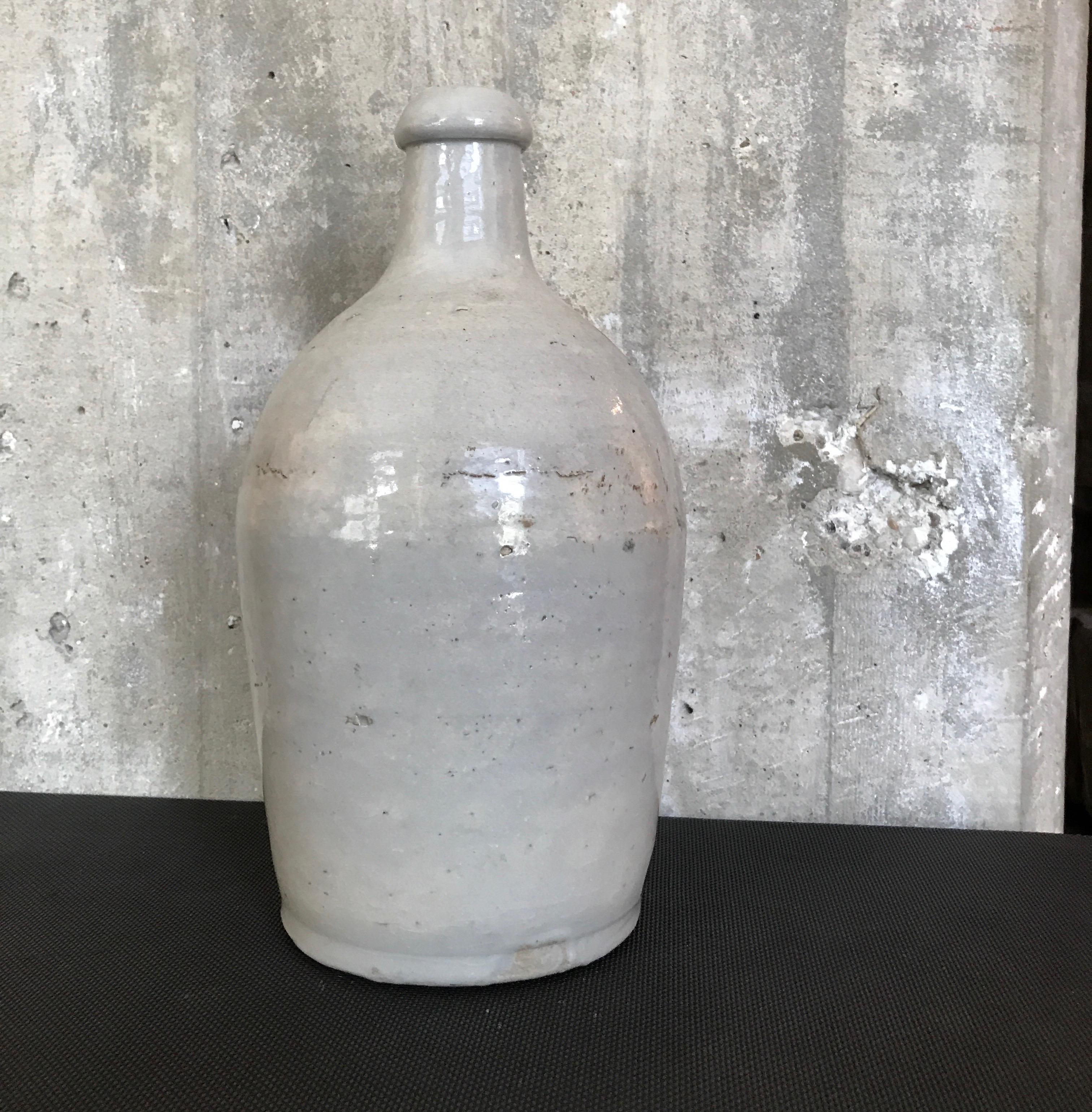 Hand Painted Vintage Japanese Sake Bottle In Good Condition In New York, NY