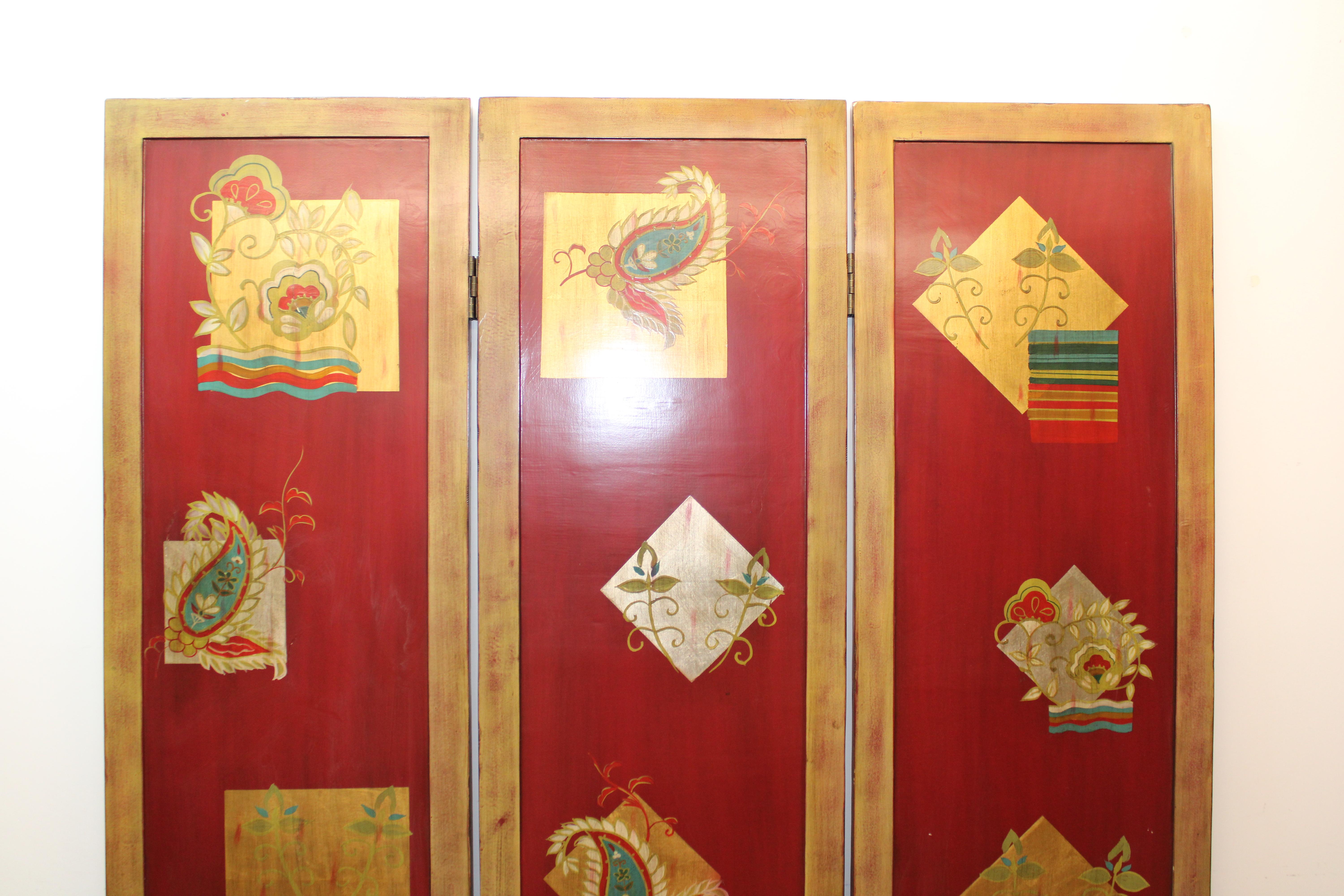 Hand Painted Three Panel Wood Screen In Good Condition For Sale In San Francisco, CA