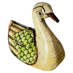 Handbemalte Holzkiste - Stilisierte Vogelform - Volkskunst aus Rajasthan, Indien -
