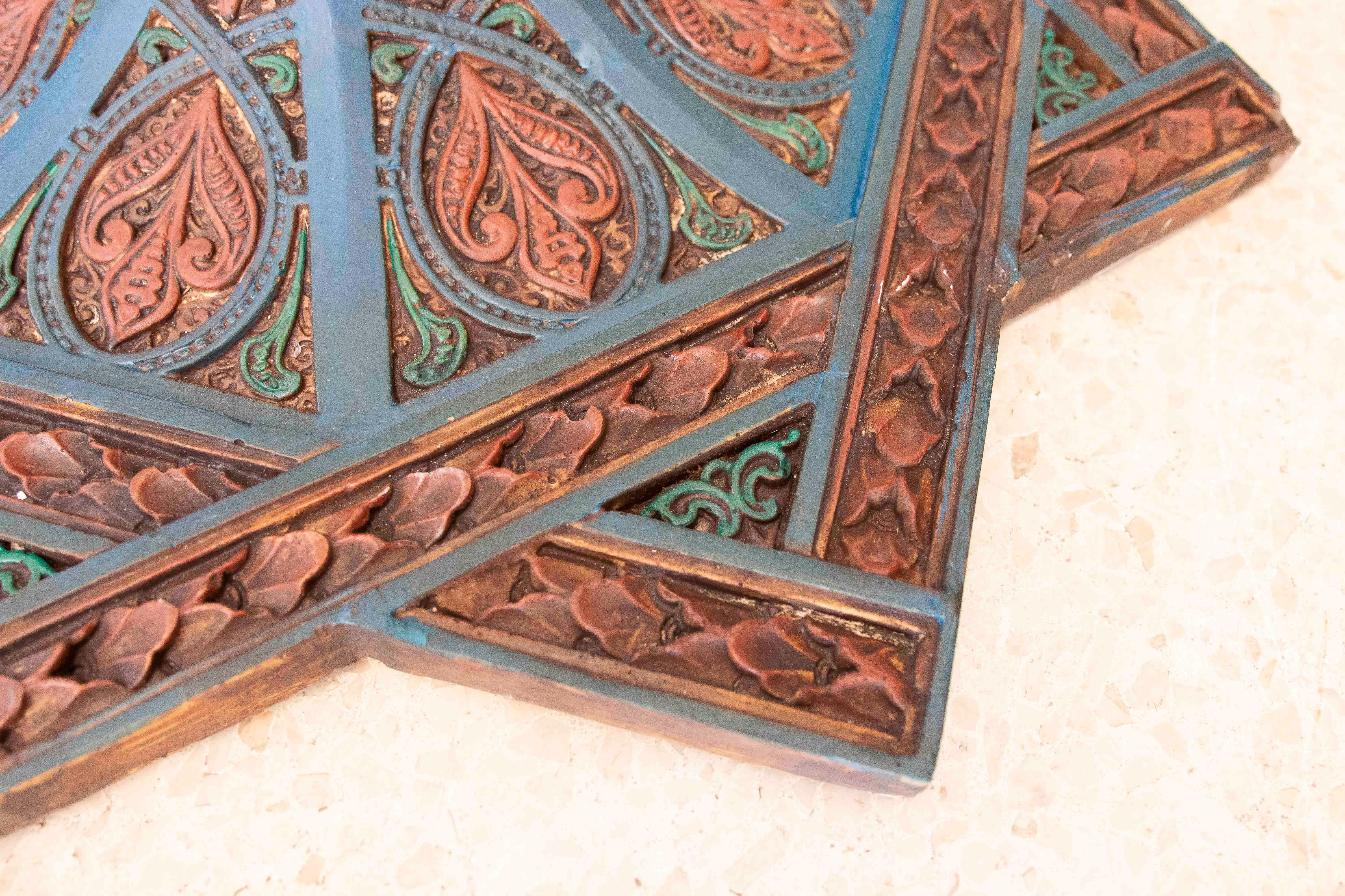 20th Century Hand Painted Wooden Moorish Style Ceiling Keystone for Center Room For Sale