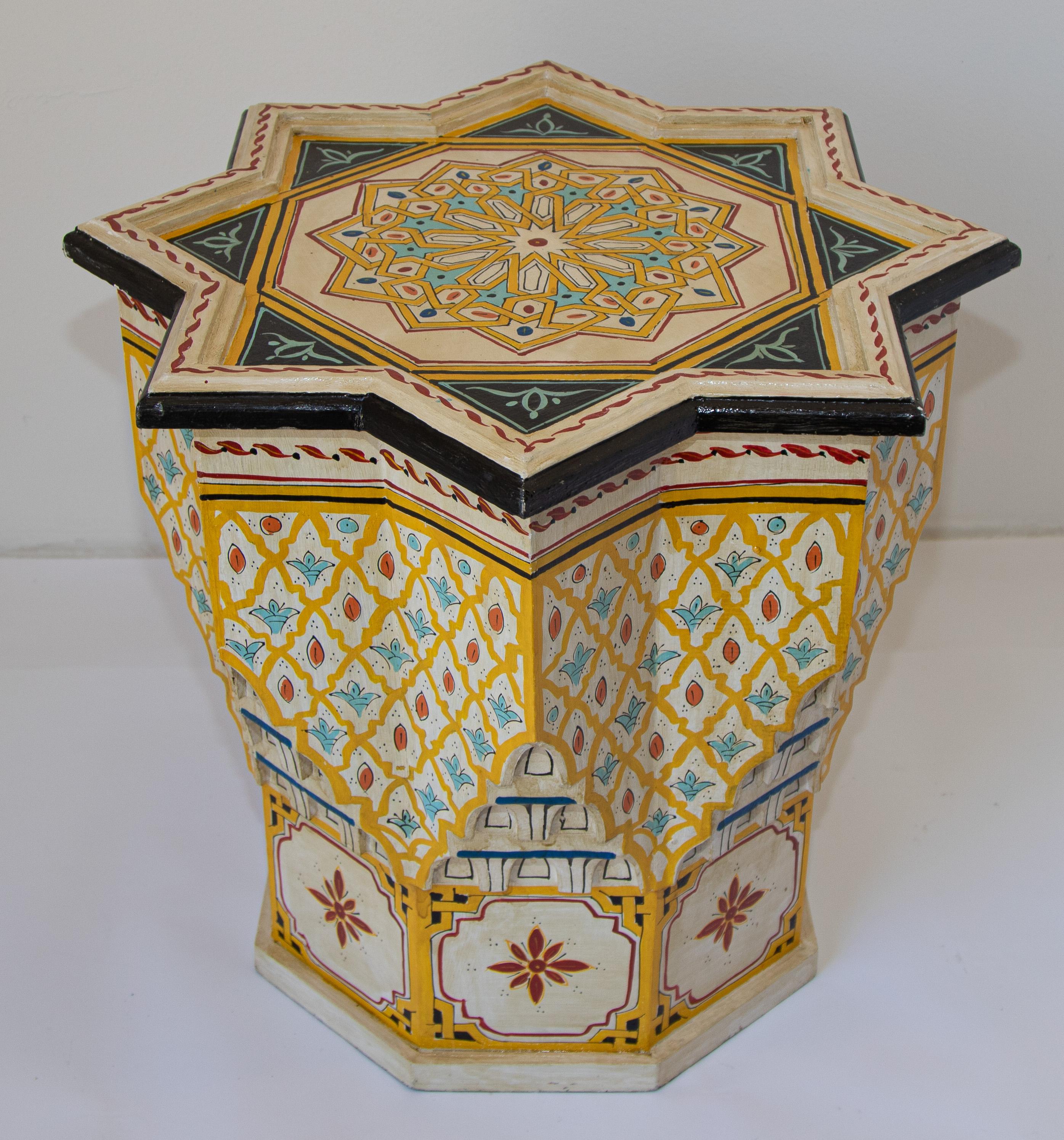 Hand Painted Yellow Moroccan Side Table Moorish Style In Good Condition In North Hollywood, CA