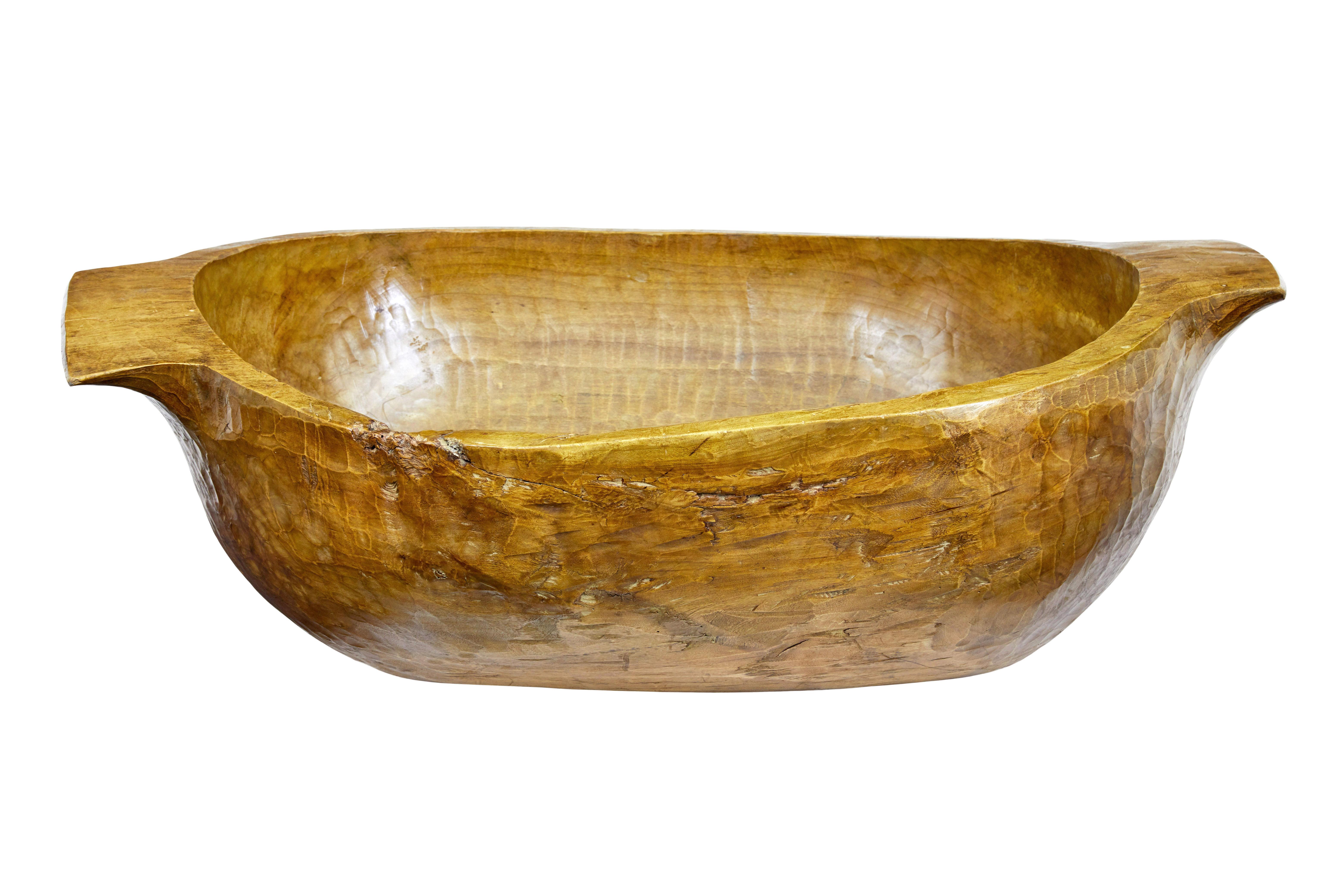 Rustic Hand polished large early 20th century carved bowl For Sale