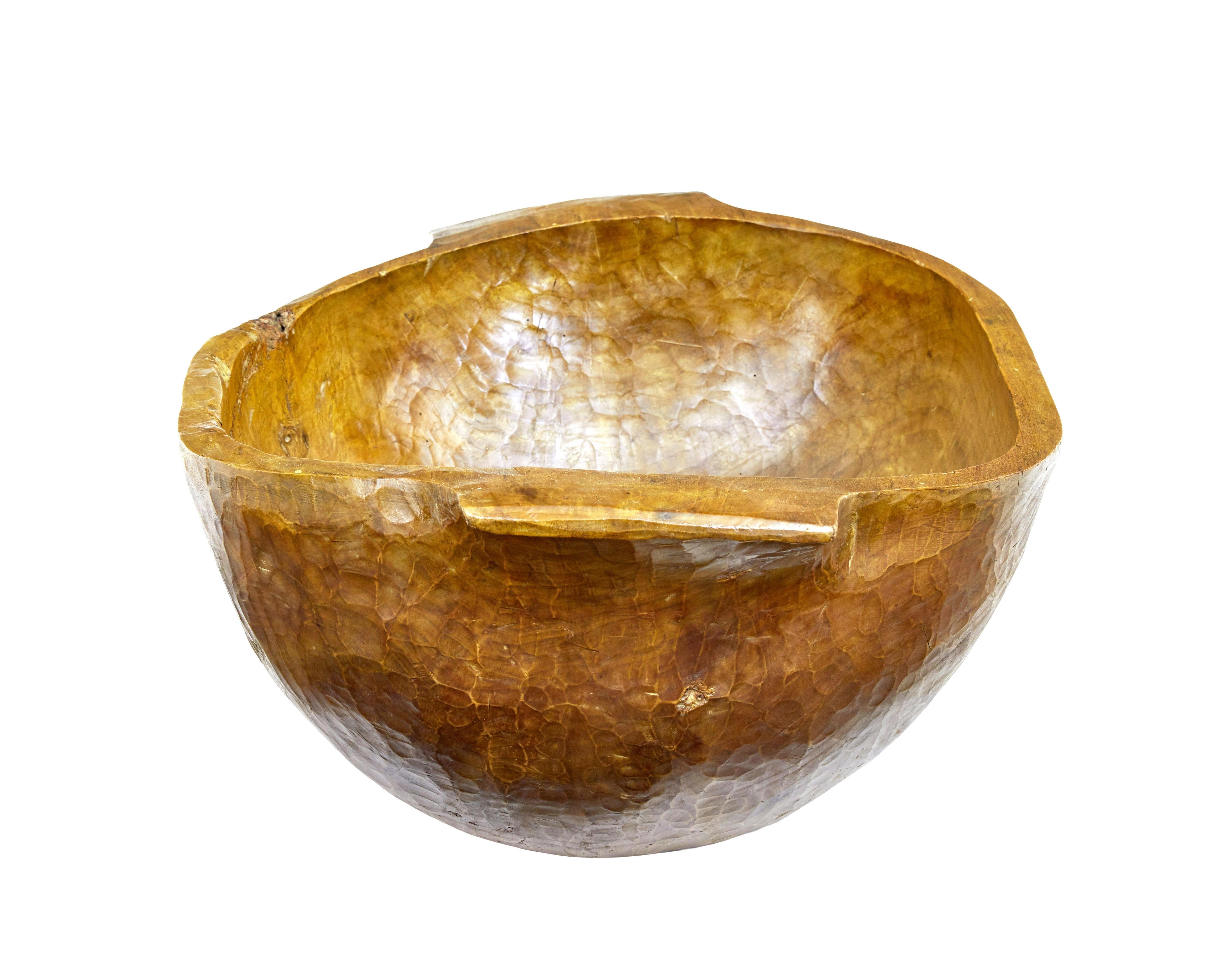 Hungarian Hand polished large early 20th century carved bowl For Sale