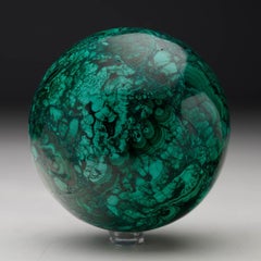 Sfera di malachite solida lucidata a mano // 2,88 Lb.