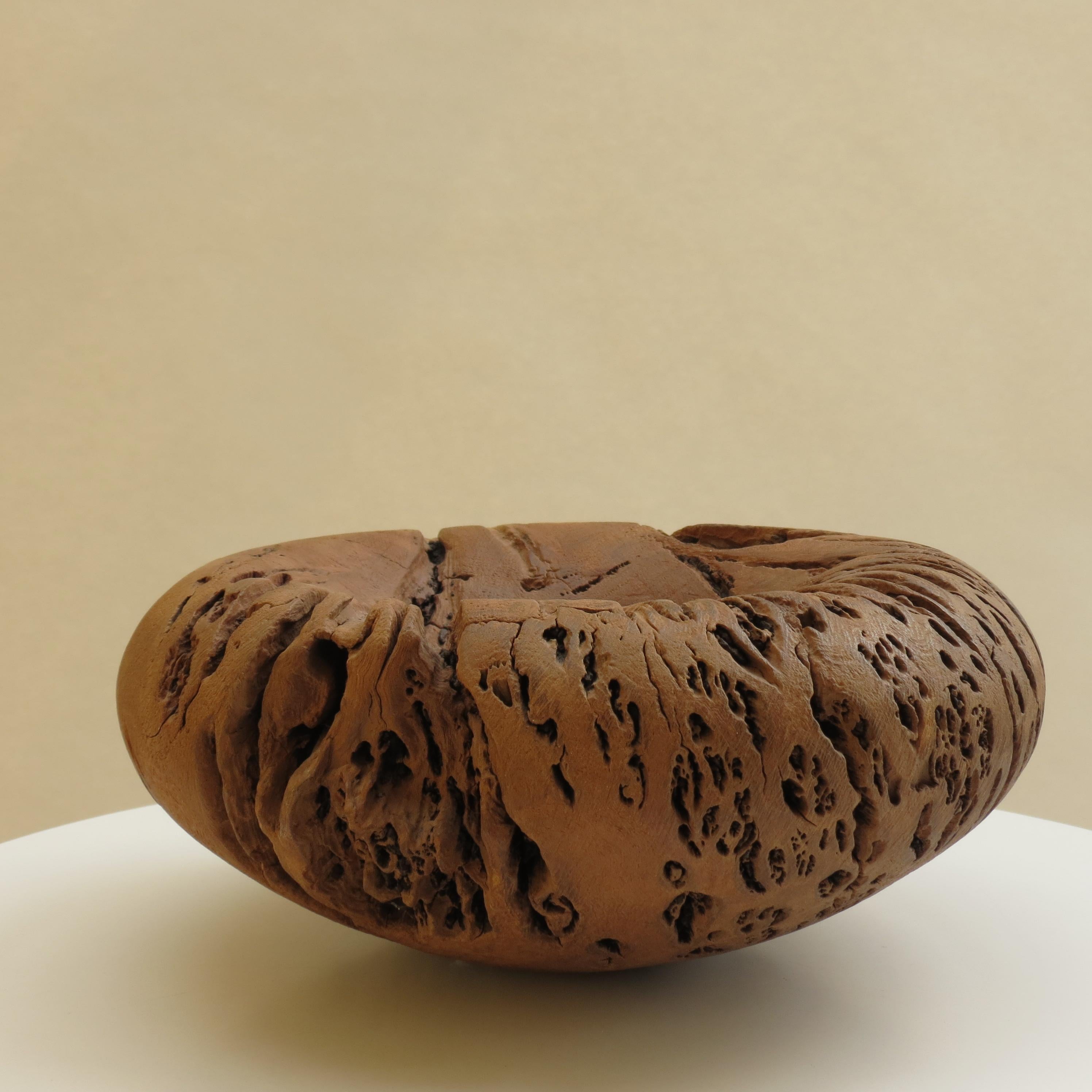 Hand Produced Tasmanian Burr Oak Wooden Bowl by Mike Scott 'Chai', 1990s 3