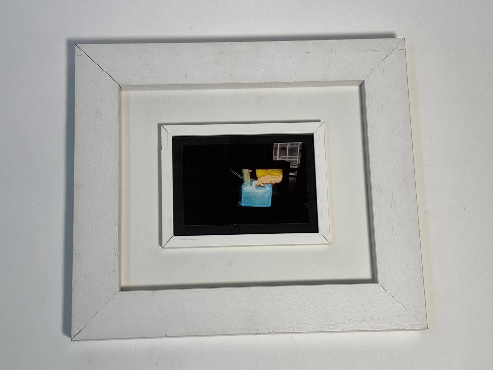 Ohne Titel Mischtechnik auf Fotografie von Mario Schifano aus den Jahren 1990-97.
Inschrift auf der Rückseite: Unterschrift 