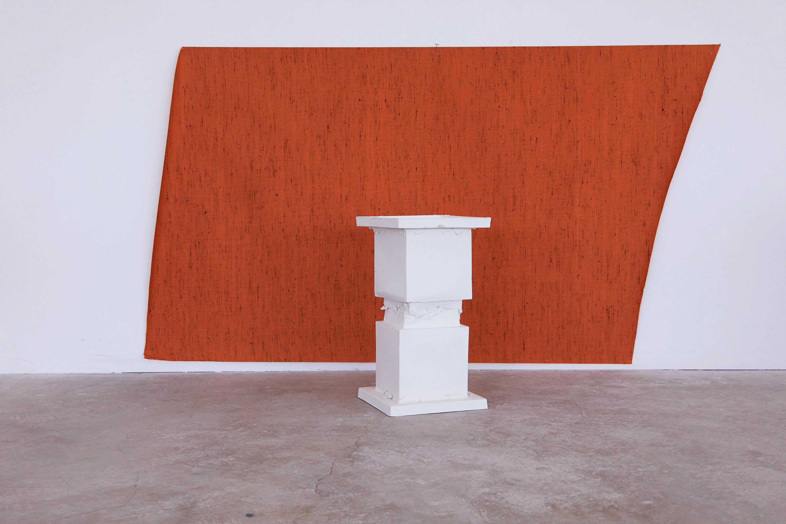 Fait main Table d'appoint sculptée à la main (formes carrées) en vente